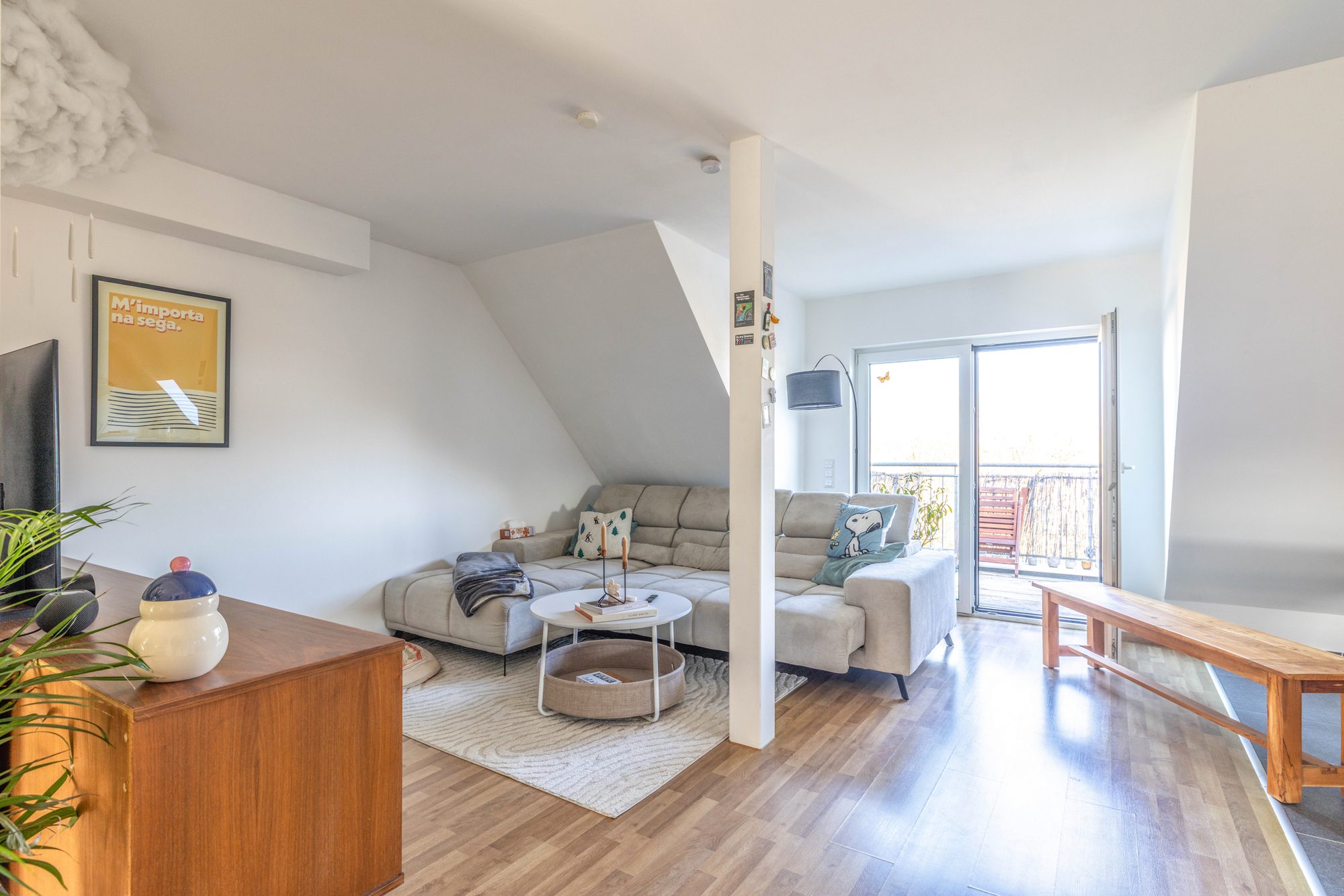 Immobilienangebot - Kahl - Alle - Kahl am Main: Wunderschöne 2-Zimmer-Dachgeschoss-Wohnung mit Dachterrasse in Ortsrandlage