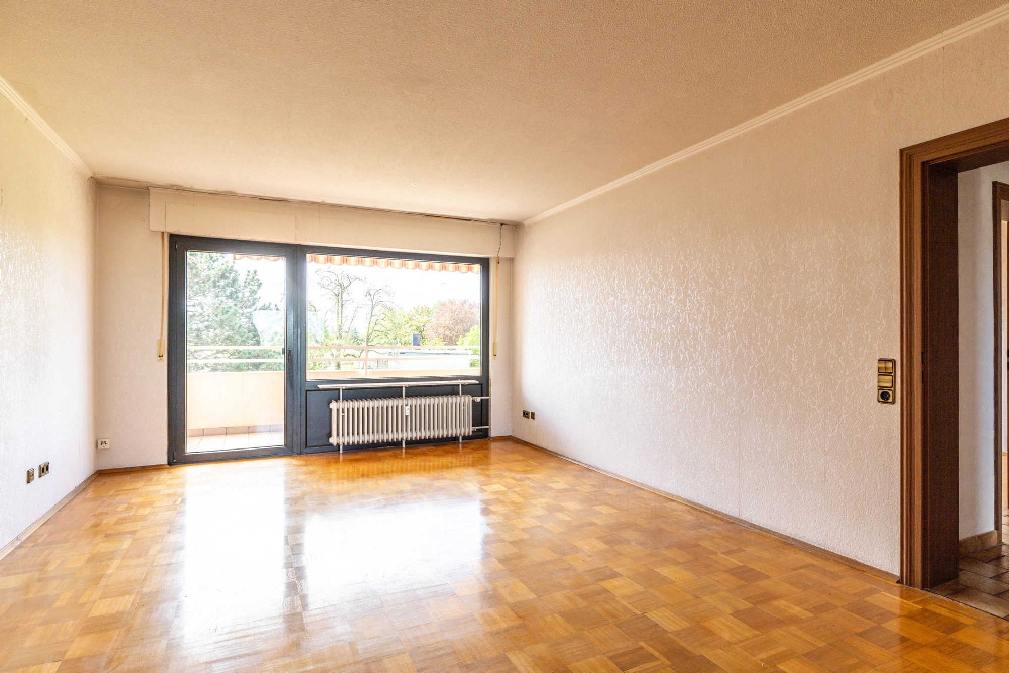 Immobilienangebot - Hanau - Alle - Hanau-Steinheim: Großzügige 3,5-Zimmer-Wohnung mit Süd-West-Balkon in gepflegter Wohneinheit