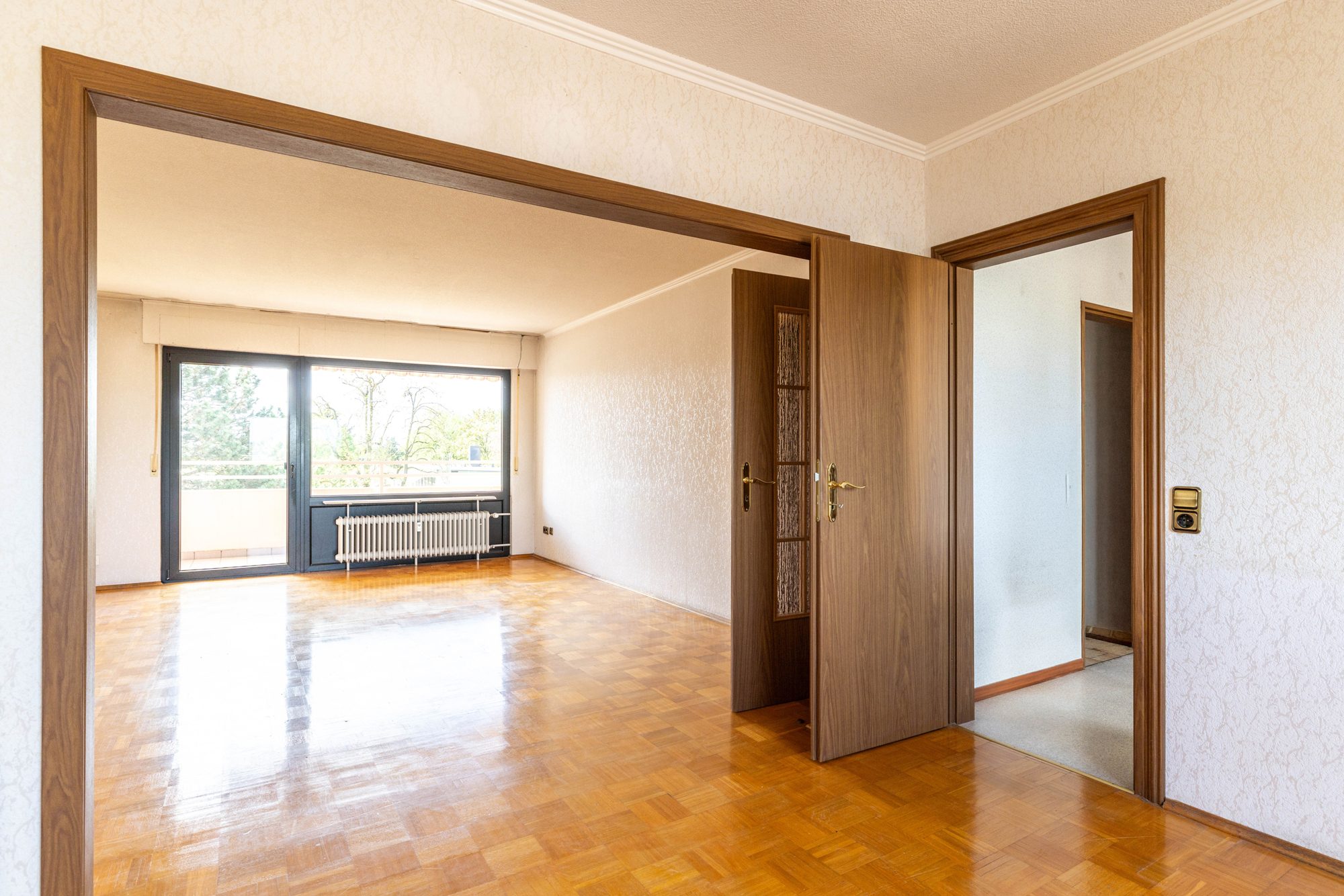 Immobilienangebot - Hanau - Alle - Hanau-Steinheim: Großzügige 3,5-Zimmer-Wohnung mit Süd-West-Balkon in gepflegter Wohneinheit
