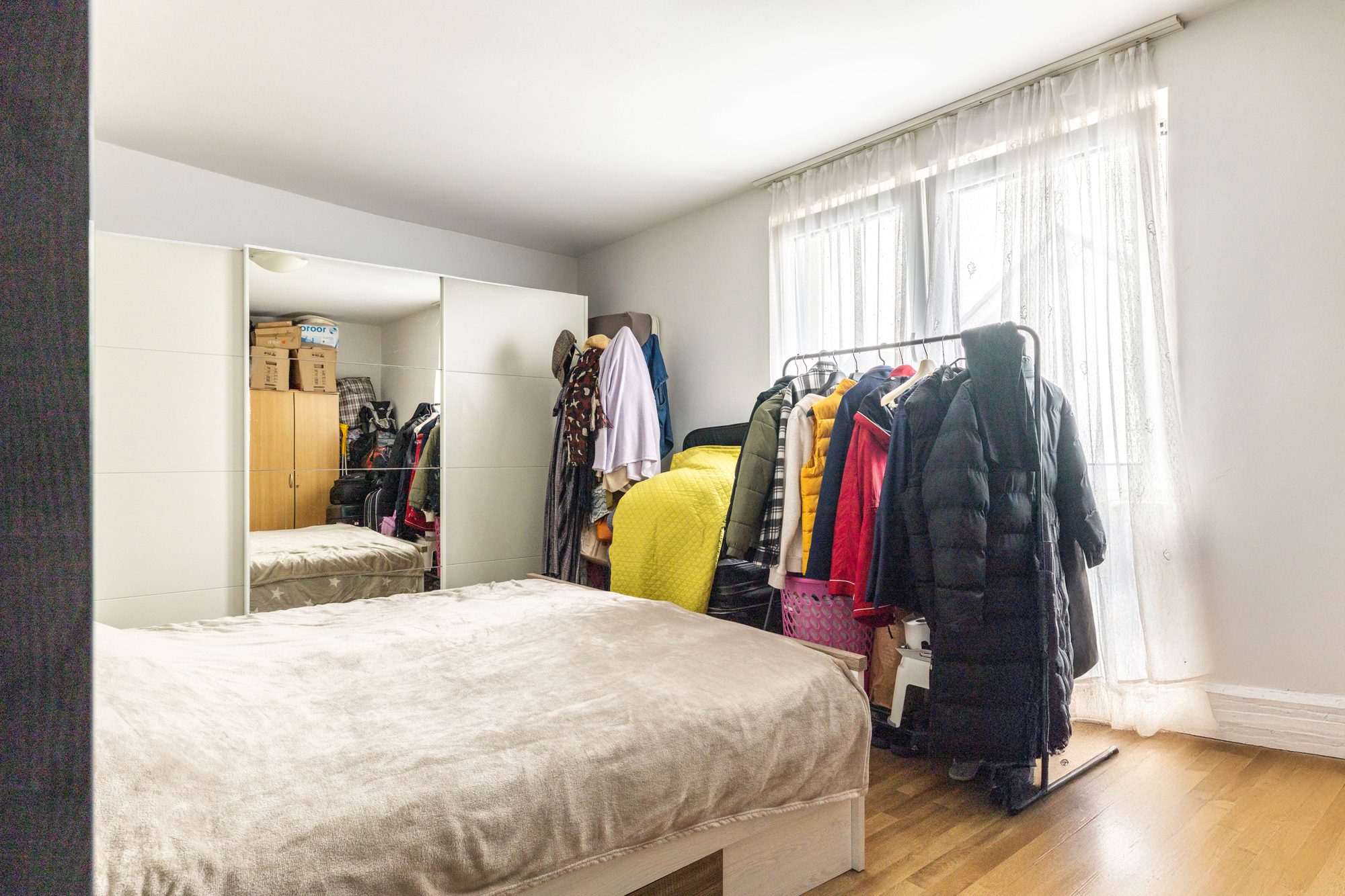 Immobilienangebot - Kahl - Alle - Kahl am Main: Großzügige, vermietete 4-Zimmer-Wohnung mit offenem Grundriss in kleiner Wohneinheit