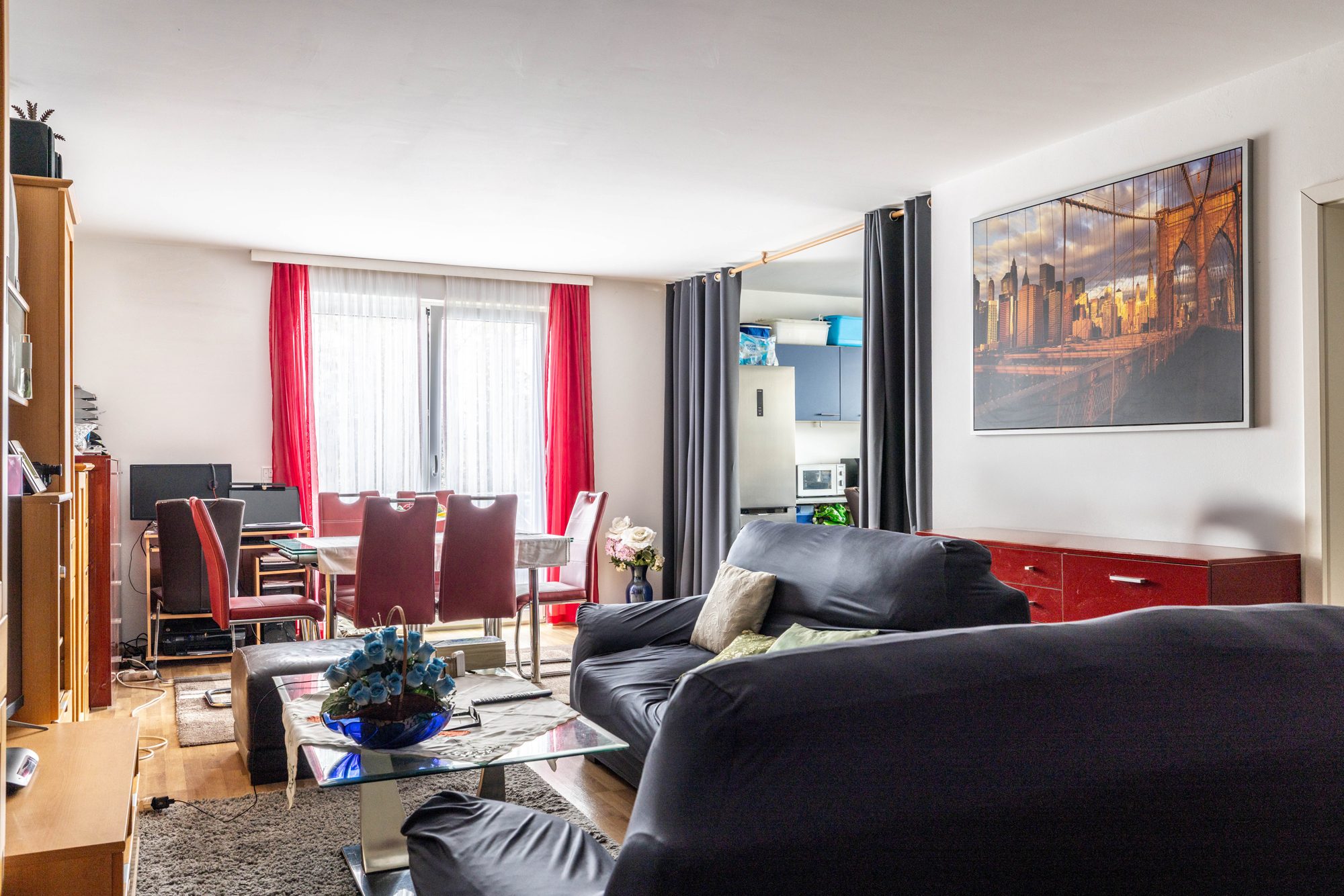 Immobilienangebot - Kahl - Alle - Kahl am Main: Großzügige, vermietete 4-Zimmer-Wohnung mit offenem Grundriss in kleiner Wohneinheit