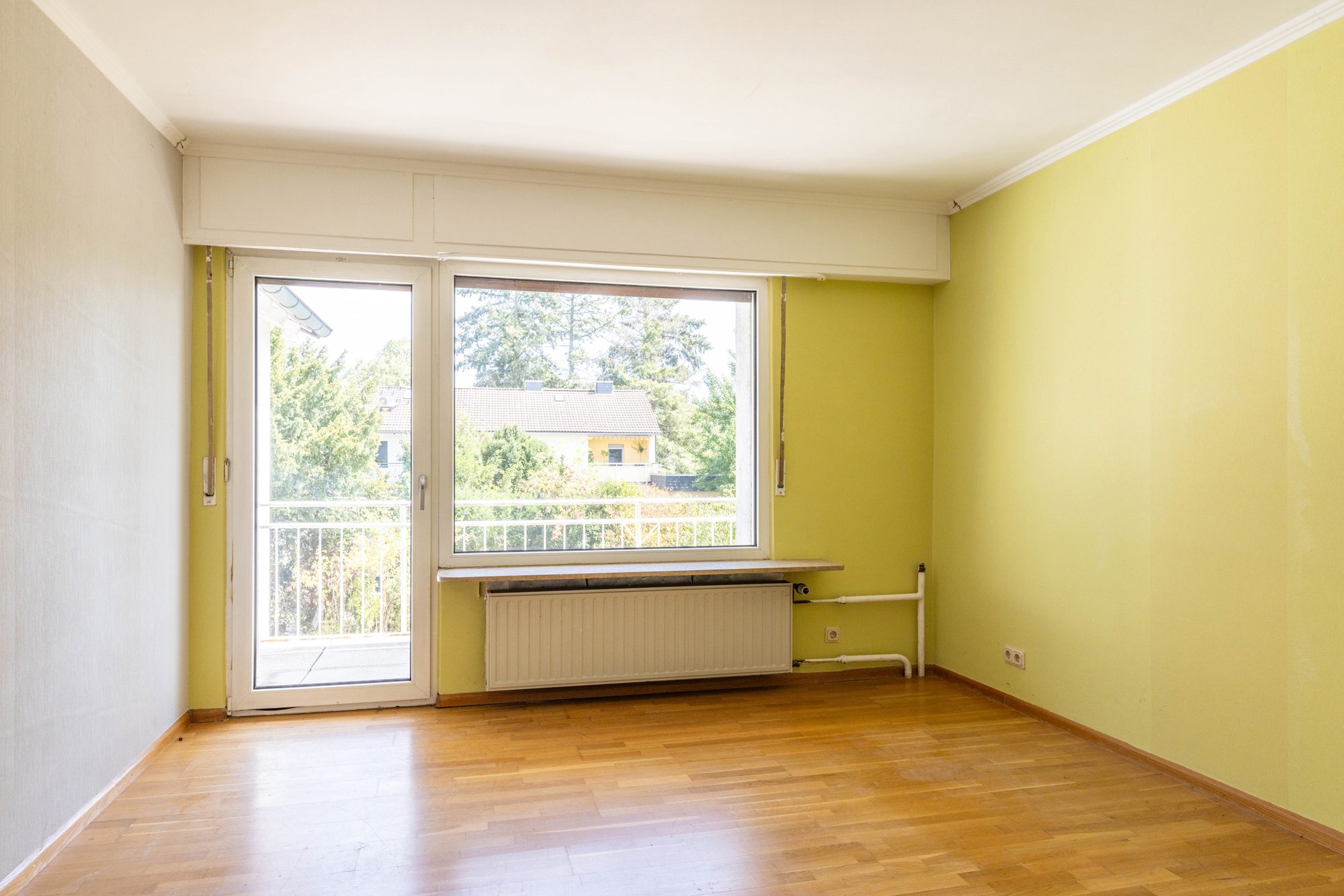 Immobilienangebot - Maintal / Dörnigheim - Alle - Maintal-Dörnigheim: Großzügiges Einfamilienhaus mit großem Garten und Garagen in beliebter Wohnlage