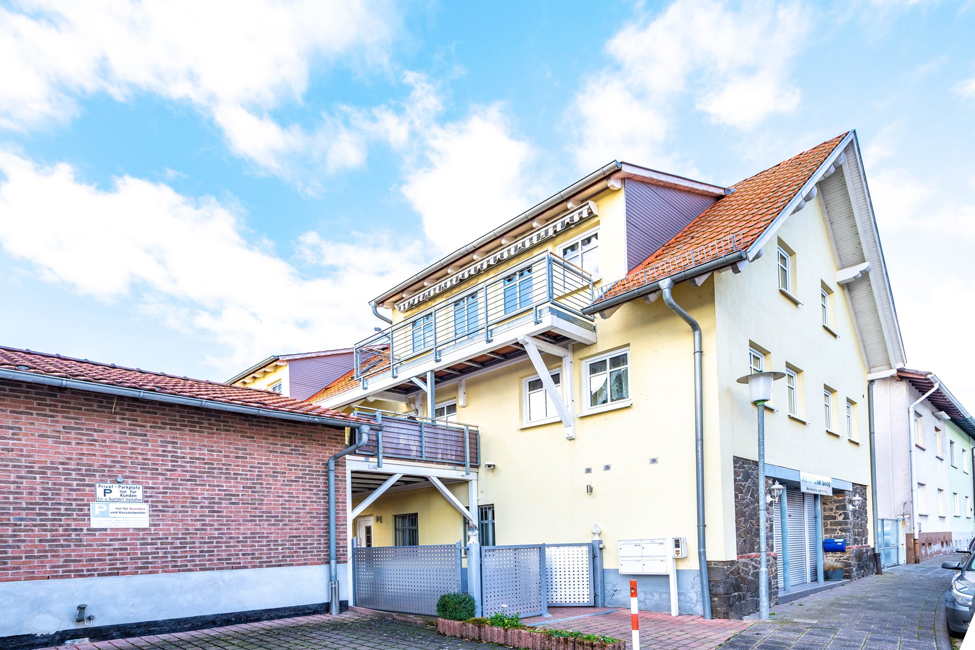 Immobilienangebot - Maintal / Wachenbuchen - Alle - Maintal-Wachenbuchen: Schicke 2,5-Zimmer-Wohnung mit Süd-Balkon und Einbauküche in ruhiger Lage