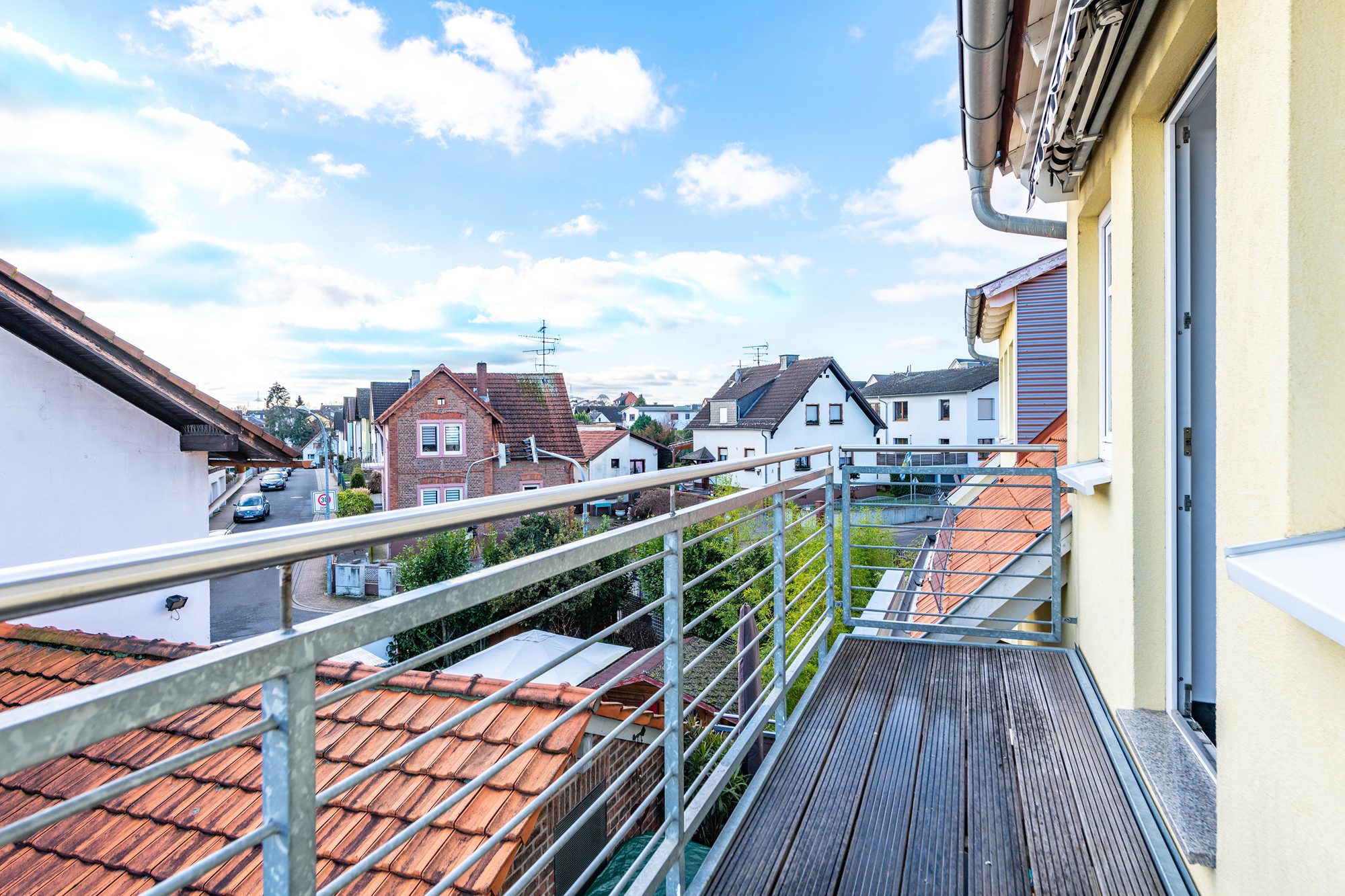 Immobilienangebot - Maintal / Wachenbuchen - Alle - Maintal-Wachenbuchen: Schicke 2,5-Zimmer-Wohnung mit Süd-Balkon und Einbauküche in ruhiger Lage