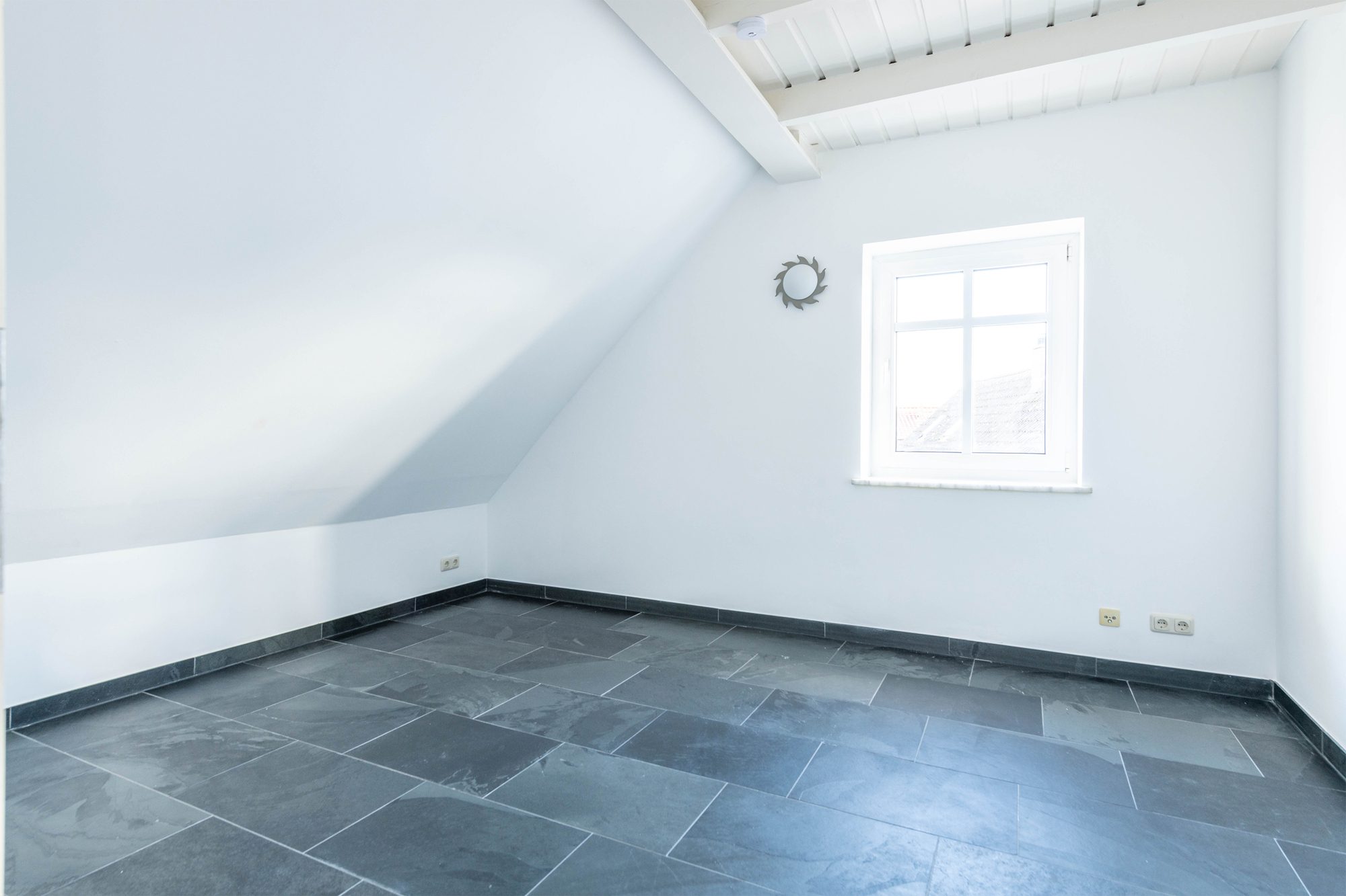 Immobilienangebot - Maintal / Wachenbuchen - Alle - Maintal-Wachenbuchen: Schicke 2,5-Zimmer-Wohnung mit Süd-Balkon und Einbauküche in ruhiger Lage