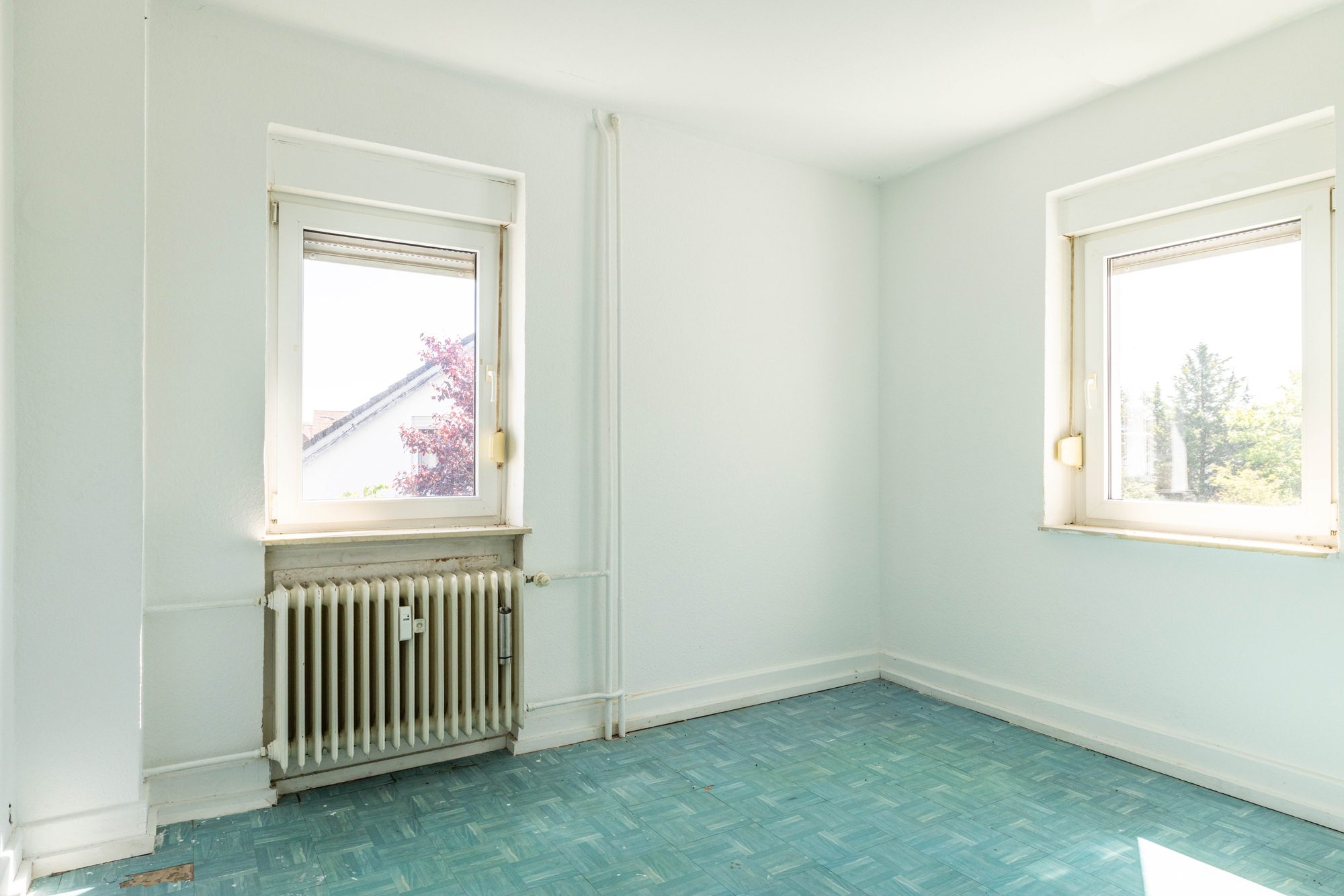 Immobilienangebot - Nidderau / Eichen - Alle - Nidderau-Eichen: Teil vermietetes Wohnanwesen mit großem Grundstück in ruhiger Feldrandlage