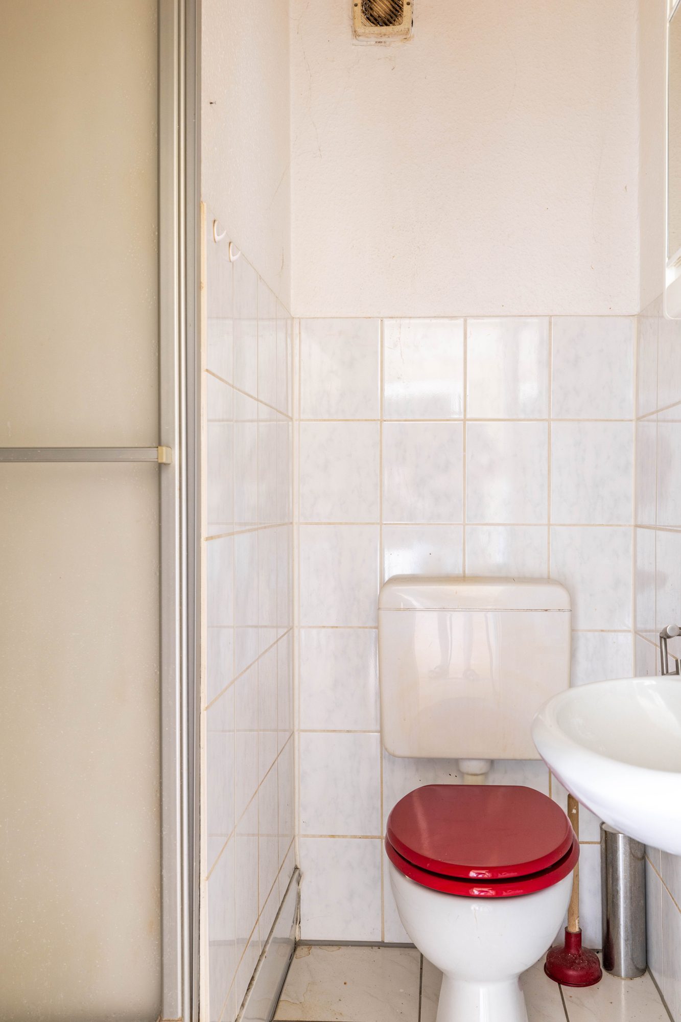 Immobilienangebot - Nidderau / Eichen - Alle - Nidderau-Eichen: Teil vermietetes Wohnanwesen mit großem Grundstück in ruhiger Feldrandlage