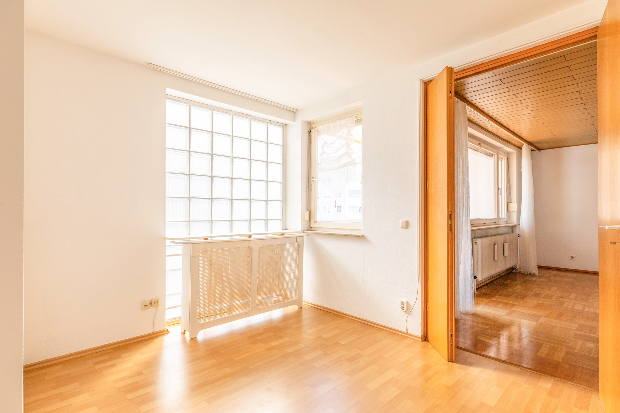 Immobilienangebot - Maintal / Bischofsheim - Alle - Maintal-Bischofsheim: Helle 3,5-Zimmer-Wohnung mit Balkon und Tiefgarage in gepflegter Wohnanlage