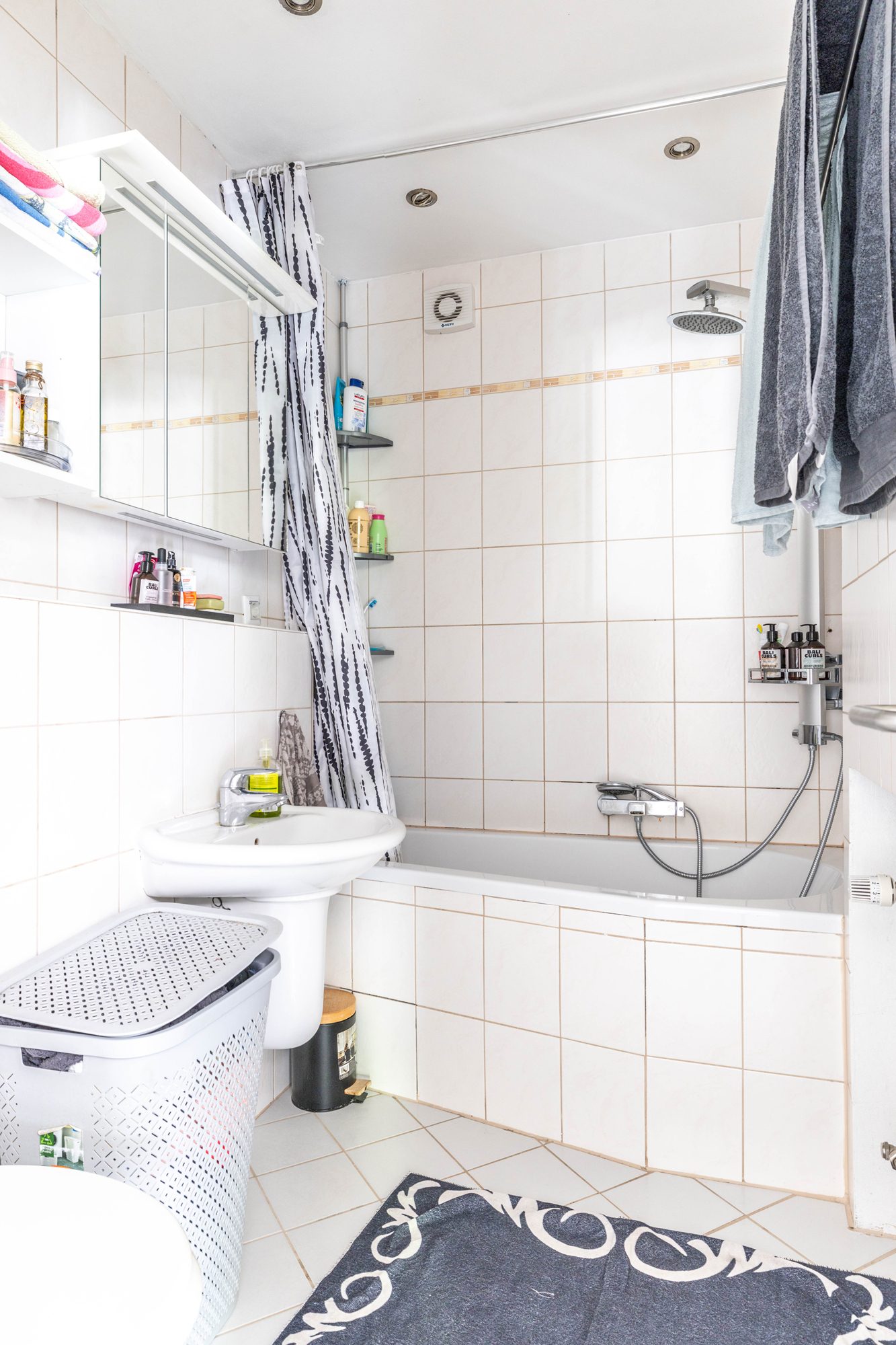 Immobilienangebot - Maintal / Dörnigheim - Alle - Maintal-Dörnigheim: Schöne 4-Zimmer-Wohnung mit Süd-Balkon & Einbauküche in ruhiger Waldrandlage