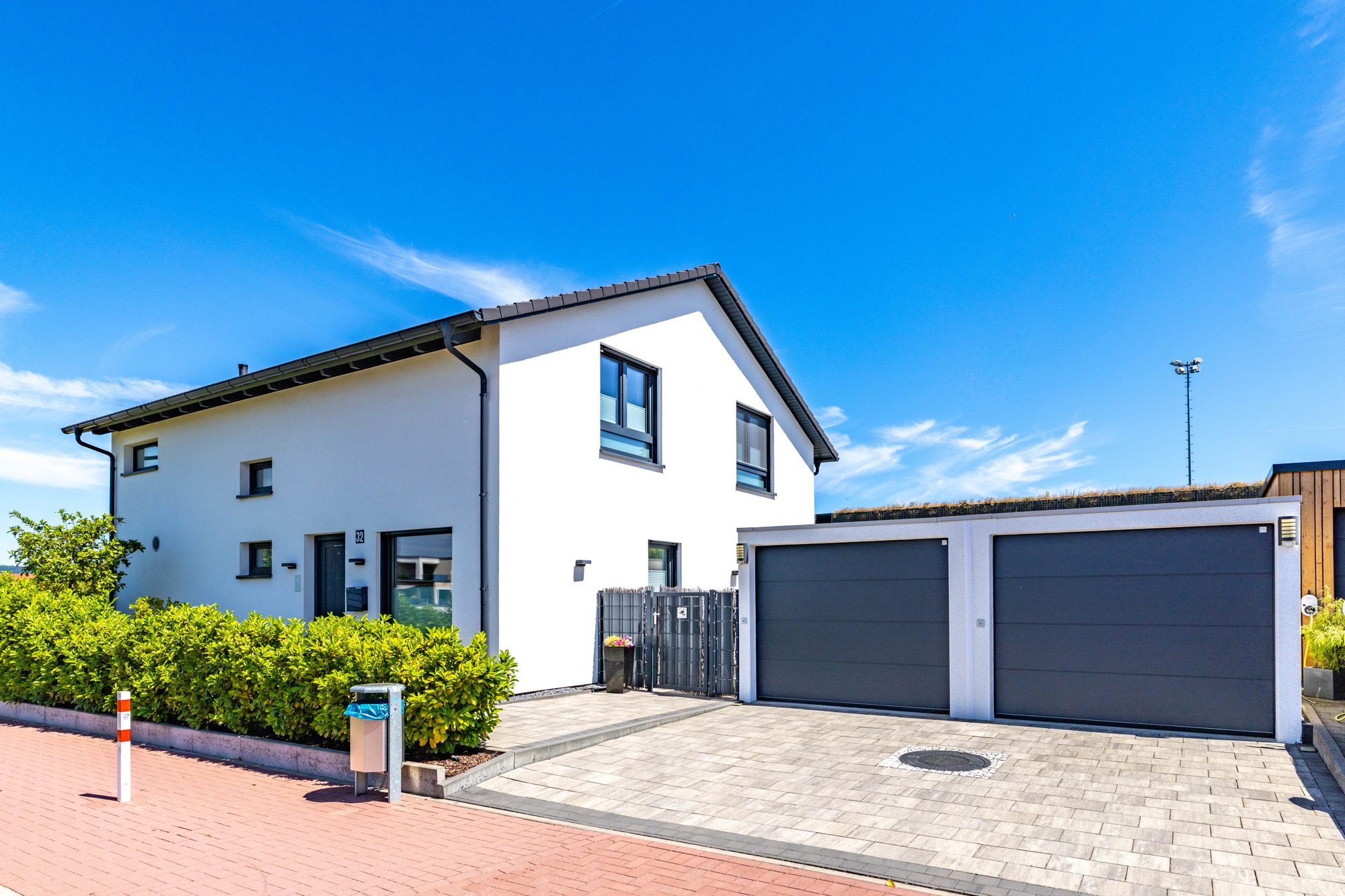 Immobilienangebot - Gelnhausen / Meerholz - Alle - Gelnhausen: Wunderschönes, neuwertiges Einfamilienhaus mit großzügigem Grundriss in beliebter Lage