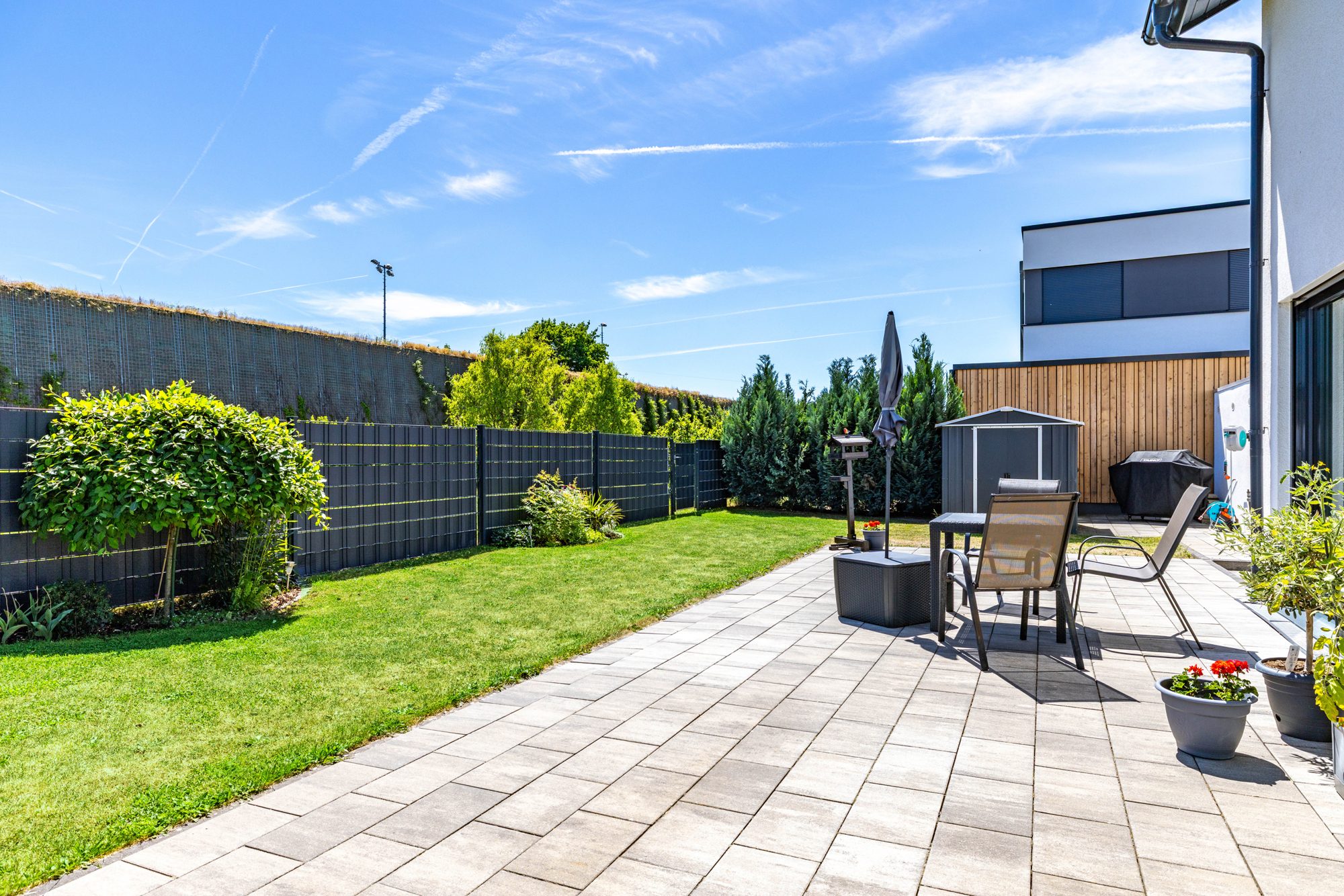 Immobilienangebot - Gelnhausen / Meerholz - Alle - Gelnhausen: Wunderschönes, neuwertiges Einfamilienhaus mit großzügigem Grundriss in beliebter Lage