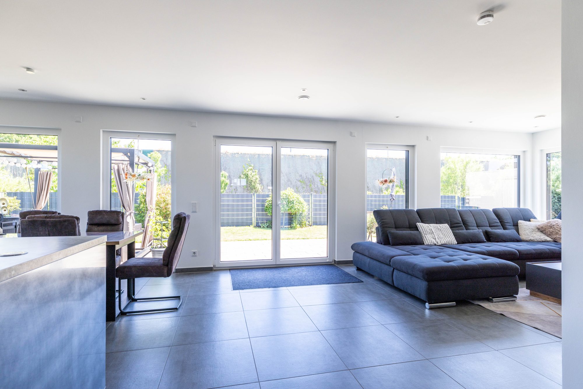 Immobilienangebot - Gelnhausen / Meerholz - Alle - Gelnhausen: Wunderschönes, neuwertiges Einfamilienhaus mit großzügigem Grundriss in beliebter Lage
