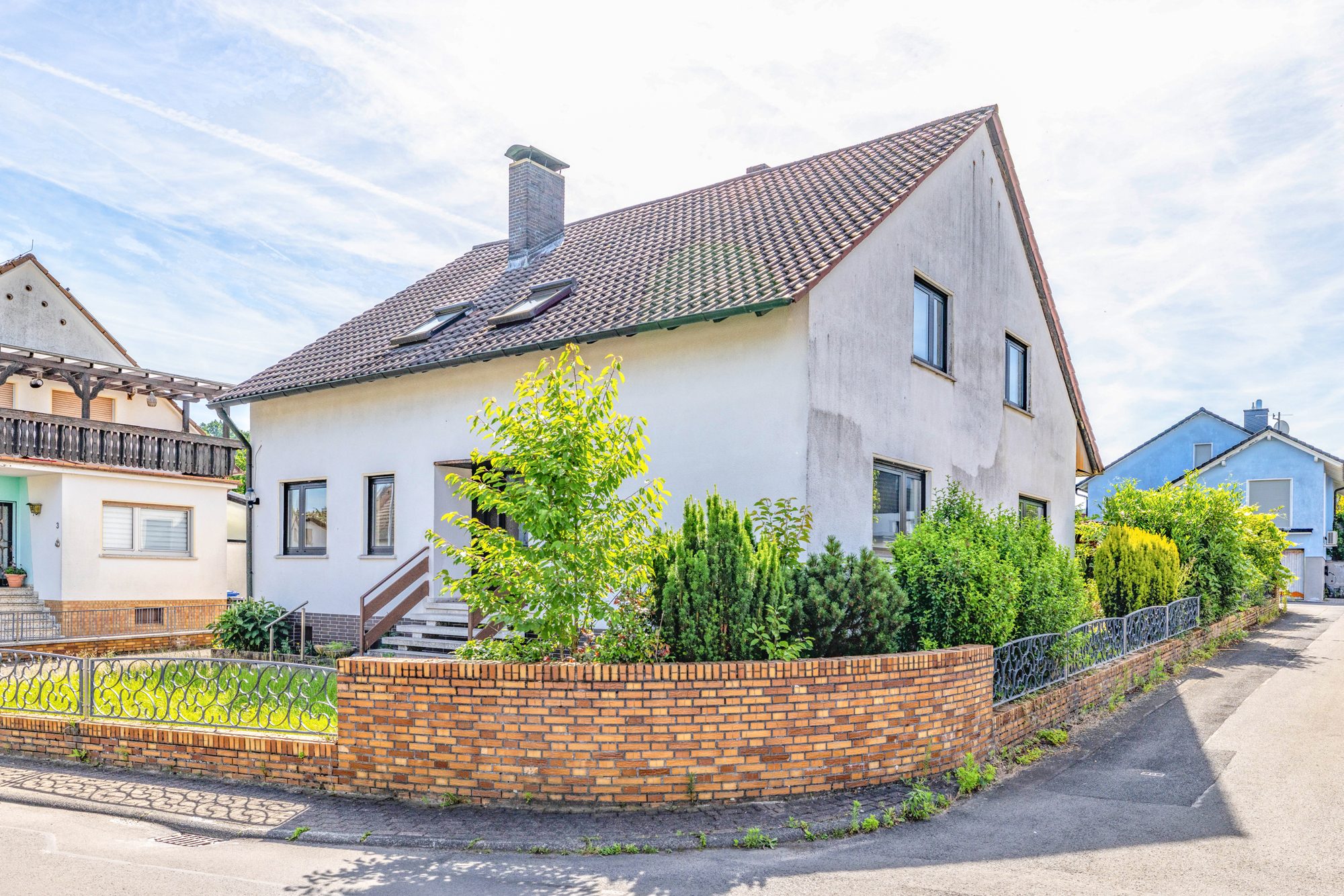 Immobilienangebot - Freigericht / Neuses - Alle - Freigericht-Neuses: Modernisierungsbedürftiges Einfamilienhaus mit tollem Grundstück in ruhiger Lage