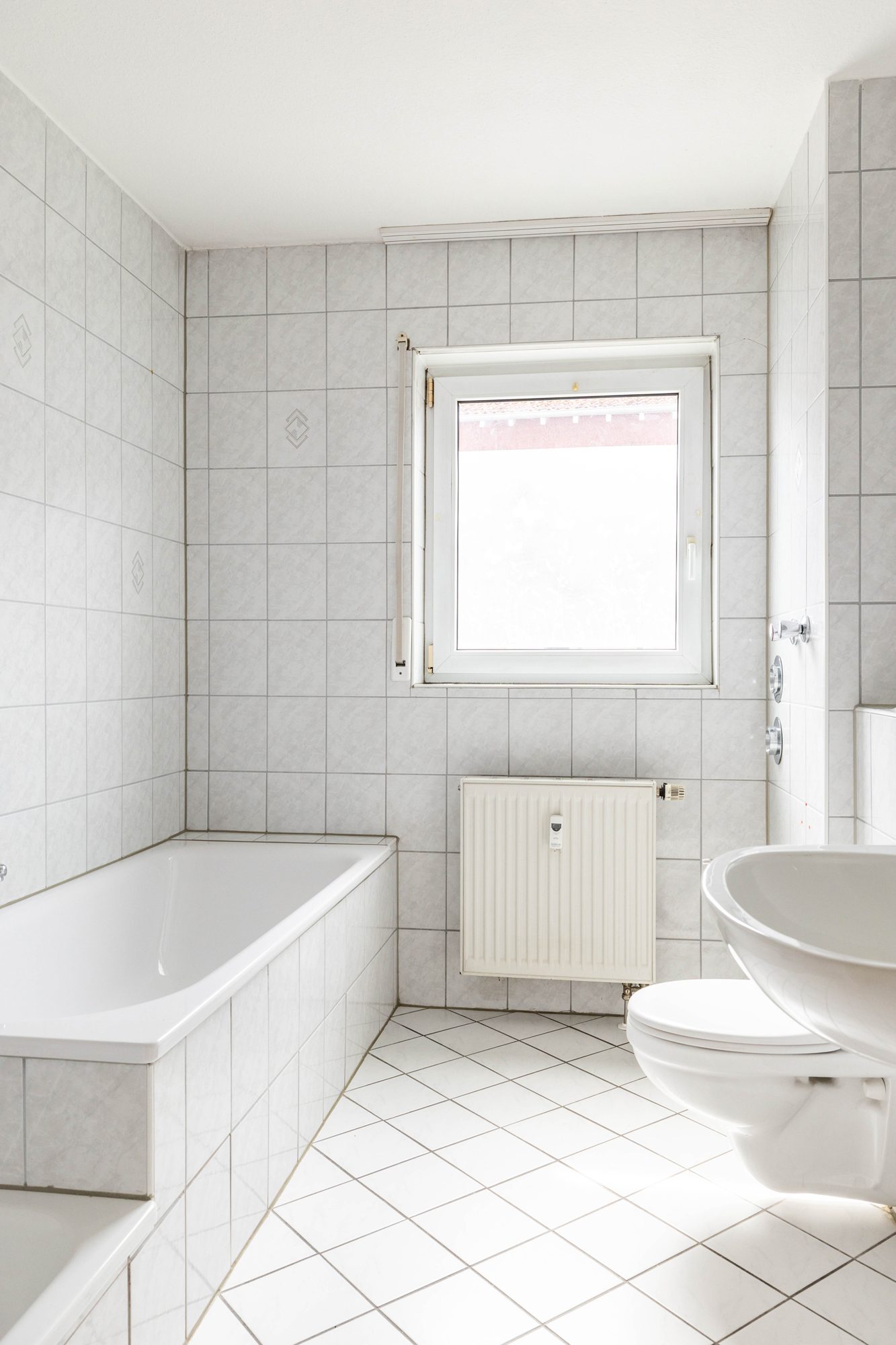 Immobilienangebot - Hanau / Mittelbuchen - Alle - Hanau-Mittelbuchen: Schöne lichtdurchflutete 2-Zimmer-Erdgeschoss-Wohnung mit Tiefgaragenstellplatz