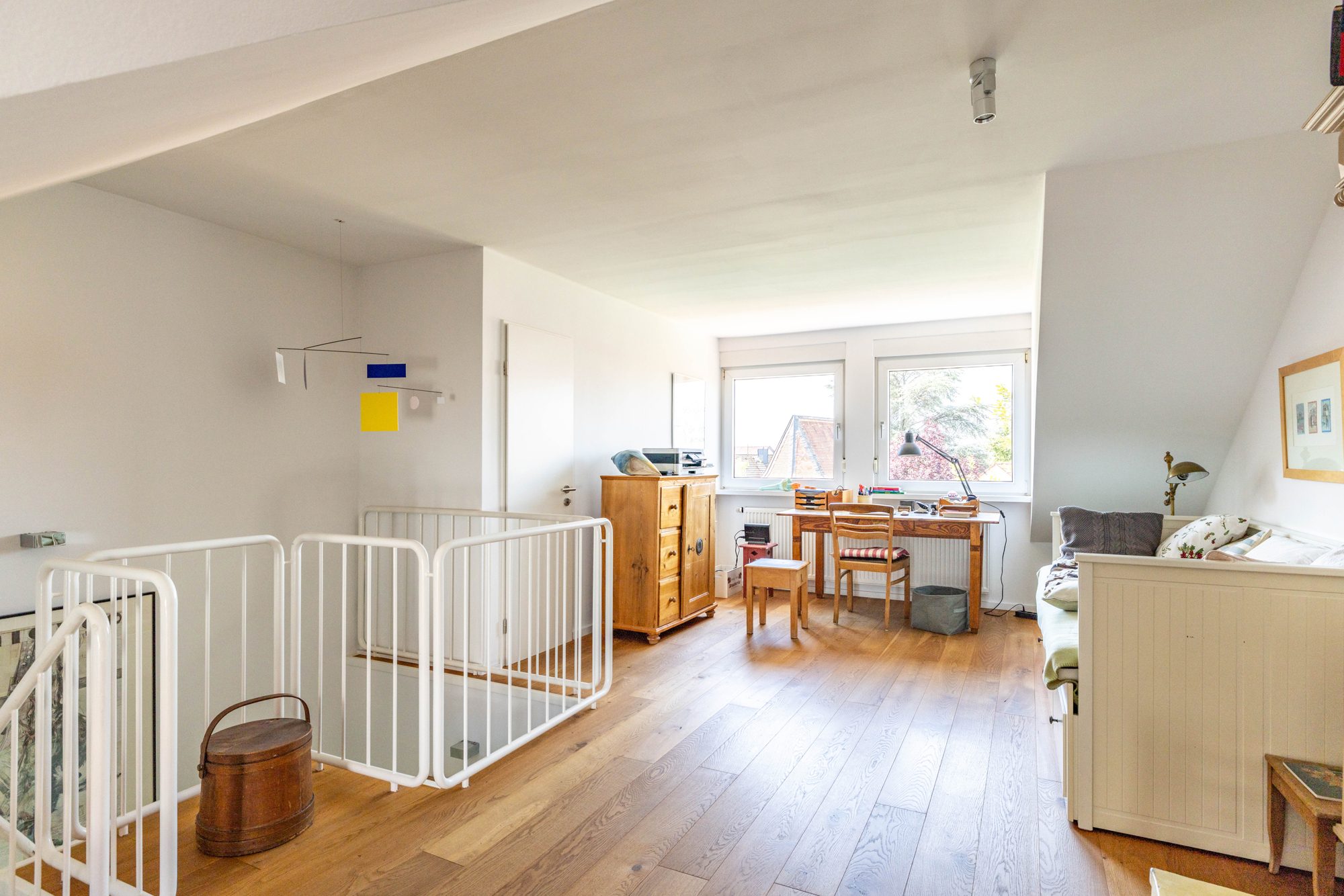 Immobilienangebot - Bad Vilbel - Alle - Bad Vilbel: Wunderschönes, individuelles Einfamilienhaus mit tollem Raumkonzept in beliebter Lage