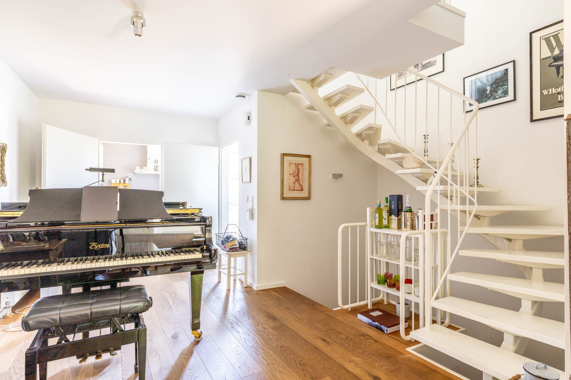 Immobilienangebot - Bad Vilbel - Alle - Bad Vilbel: Wunderschönes, individuelles Einfamilienhaus mit tollem Raumkonzept in beliebter Lage