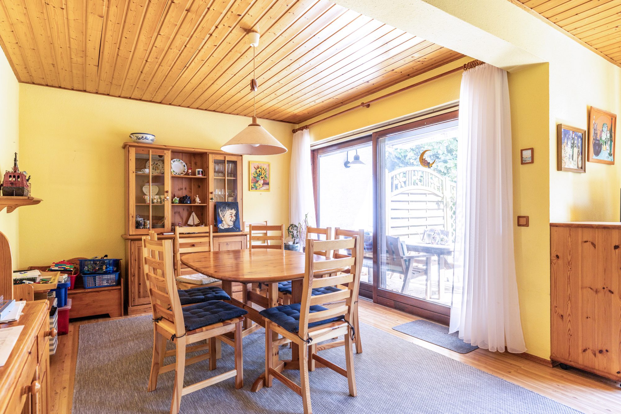 Immobilienangebot - Obertshausen - Alle - Obertshausen: Großzügige und gepflegte Doppelhaushälfte in ruhiger und beliebter Sackgassenlage