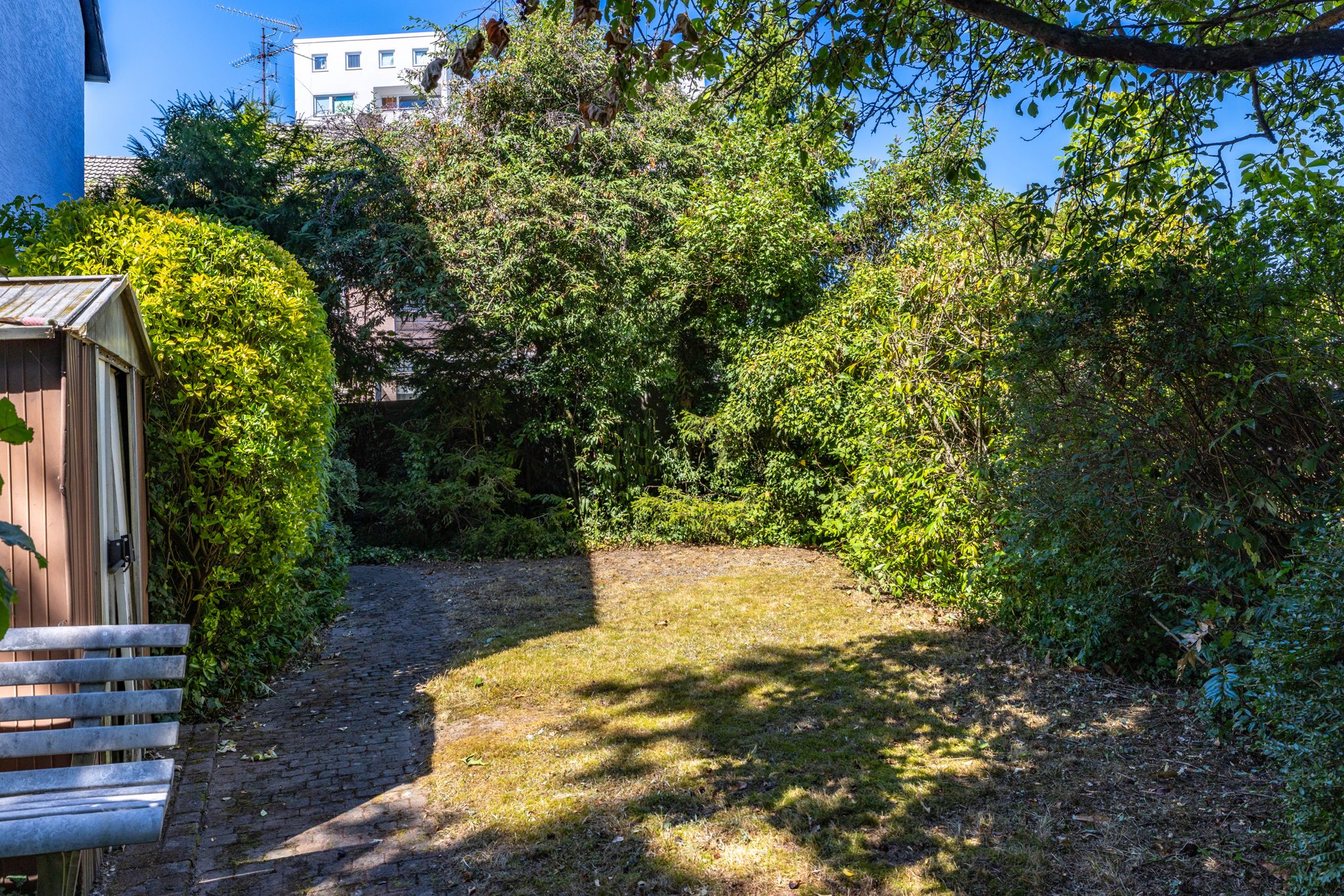 Immobilienangebot - Obertshausen - Alle - Obertshausen: Großzügige und gepflegte Doppelhaushälfte in ruhiger und beliebter Sackgassenlage
