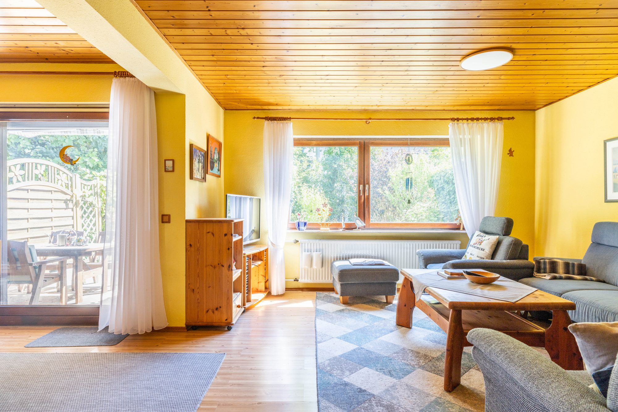Immobilienangebot - Obertshausen - Alle - Obertshausen: Großzügige und gepflegte Doppelhaushälfte in ruhiger und beliebter Sackgassenlage