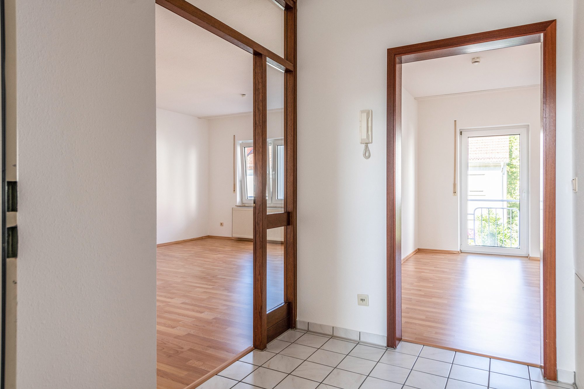 Immobilienangebot - Maintal / Dörnigheim - Alle - Maintal-Dörnigheim: Wunderschöne 2-Zimmer-Wohnung mit Einbauküche und tollem Süd-West Balkon