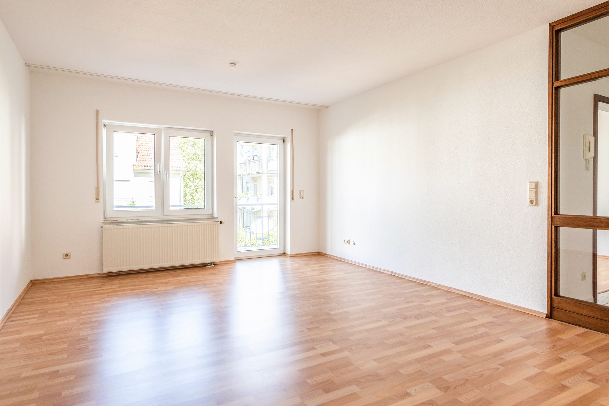 Immobilienangebot - Maintal / Dörnigheim - Alle - Maintal-Dörnigheim: Wunderschöne 2-Zimmer-Wohnung mit Einbauküche und tollem Süd-West Balkon
