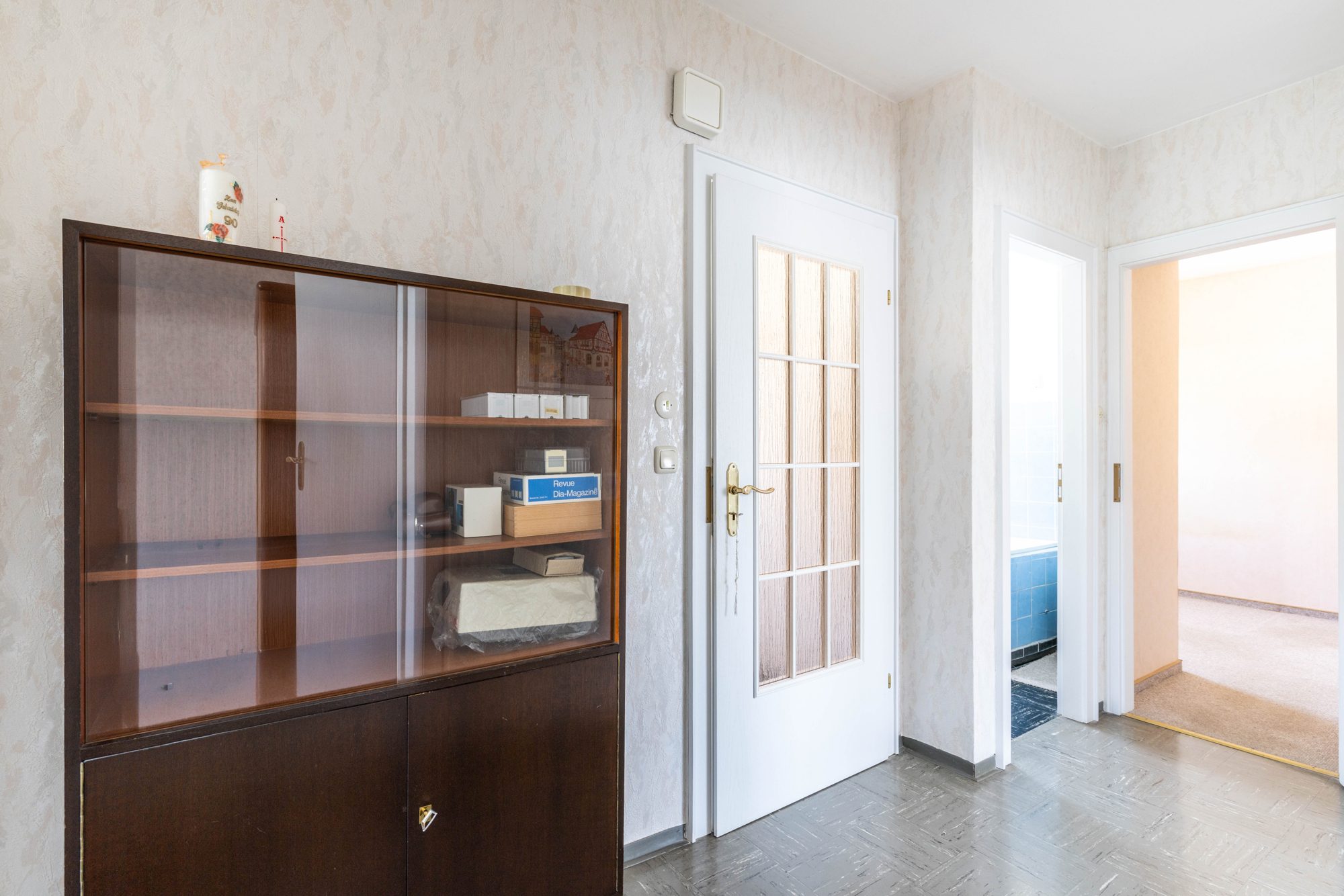 Immobilienangebot - Maintal - Alle - Maintal-Hochstadt: Modernisierungsbedürftiges Ein- / Zweifamilienhaus mit herrlichem Grundstück