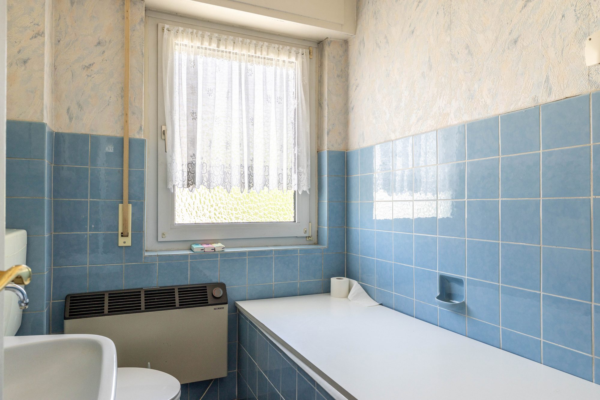 Immobilienangebot - Maintal - Alle - Maintal-Hochstadt: Modernisierungsbedürftiges Ein- / Zweifamilienhaus mit herrlichem Grundstück