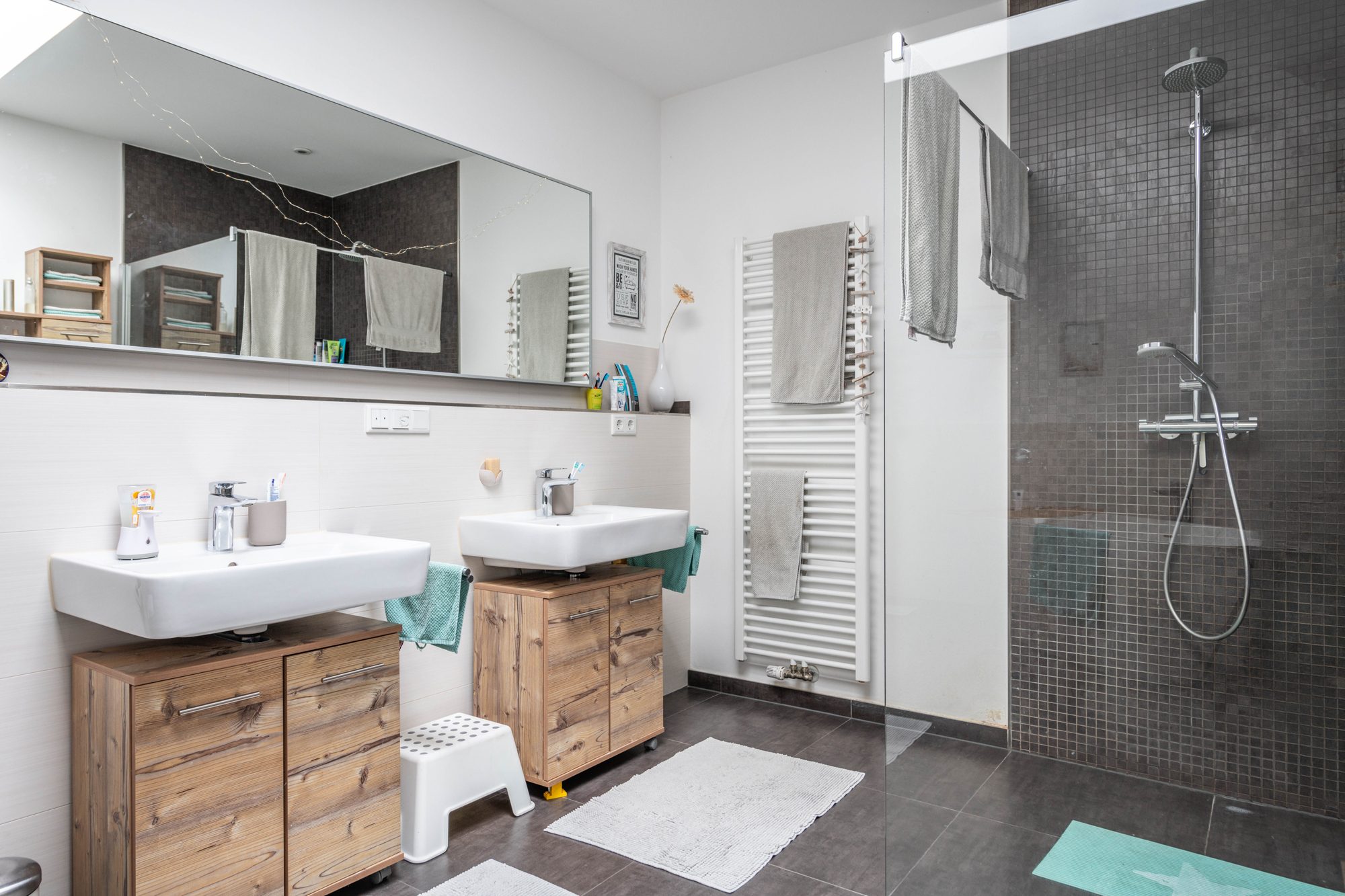 Immobilienangebot - Hanau / Kesselstadt - Alle - Hanau Alt-Kesselstadt: Attraktives & top gepflegtes 7-Parteienhaus in ruhiger und beliebter Wohnlage