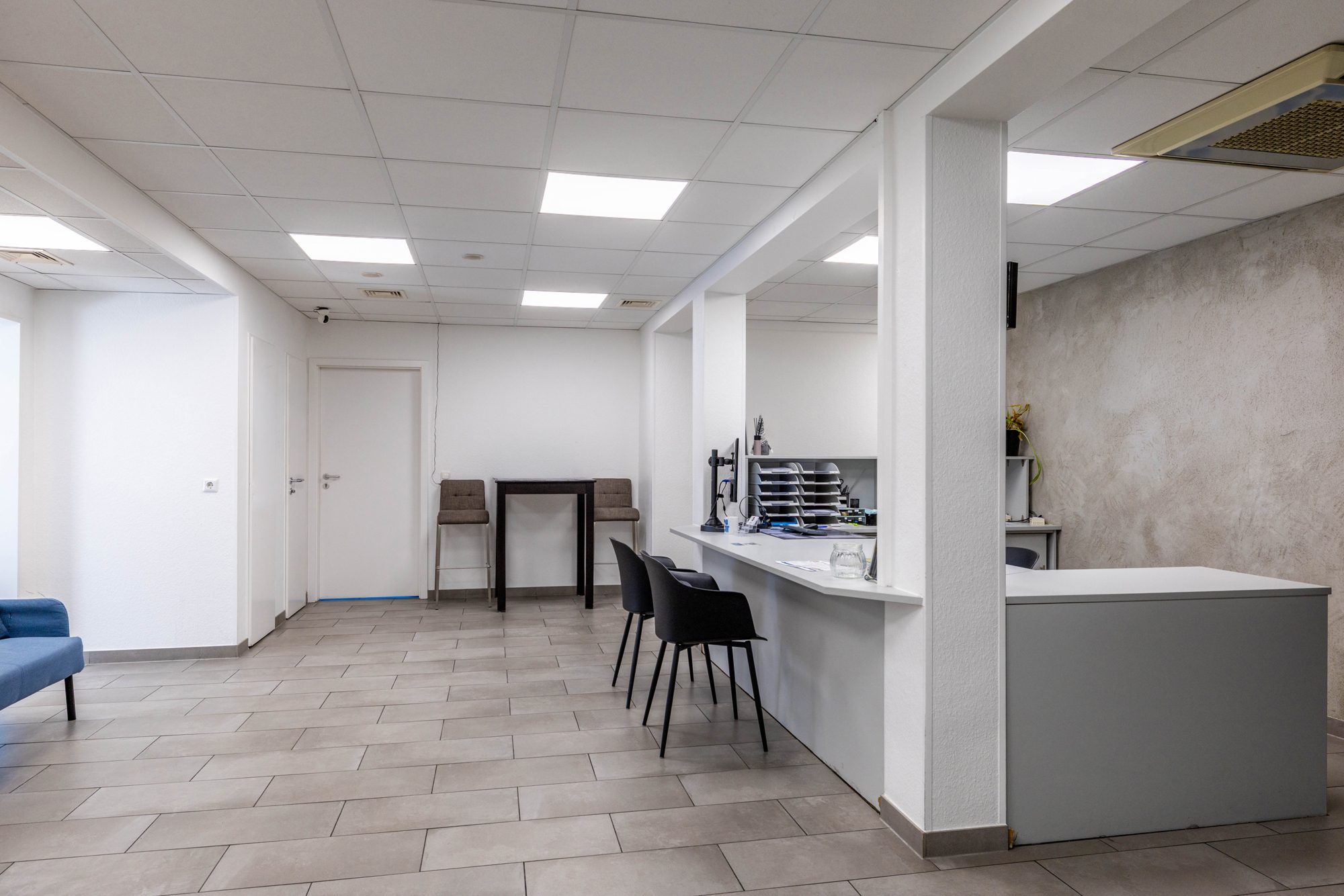 Immobilienangebot - Hanau - Alle - Hanau-Innenstadt: Attraktive Büro- / Praxis und Ladenfläche in stark frequentierter Lage