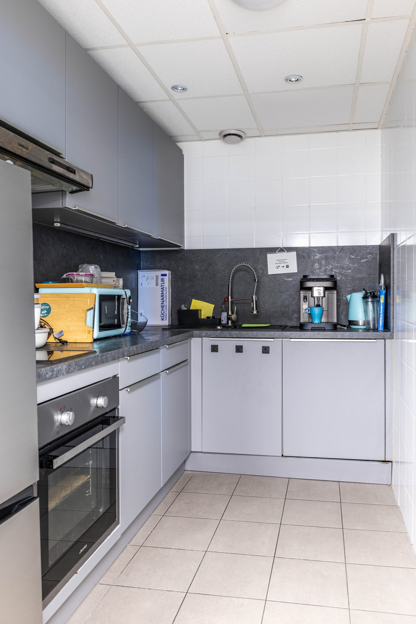 Immobilienangebot - Hanau - Alle - Hanau-Innenstadt: Attraktive Büro- / Praxis und Ladenfläche in stark frequentierter Lage