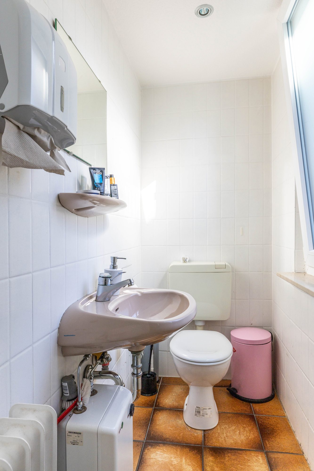 Immobilienangebot - Hanau - Alle - Hanau-Innenstadt: Attraktive Büro- / Praxis und Ladenfläche in stark frequentierter Lage