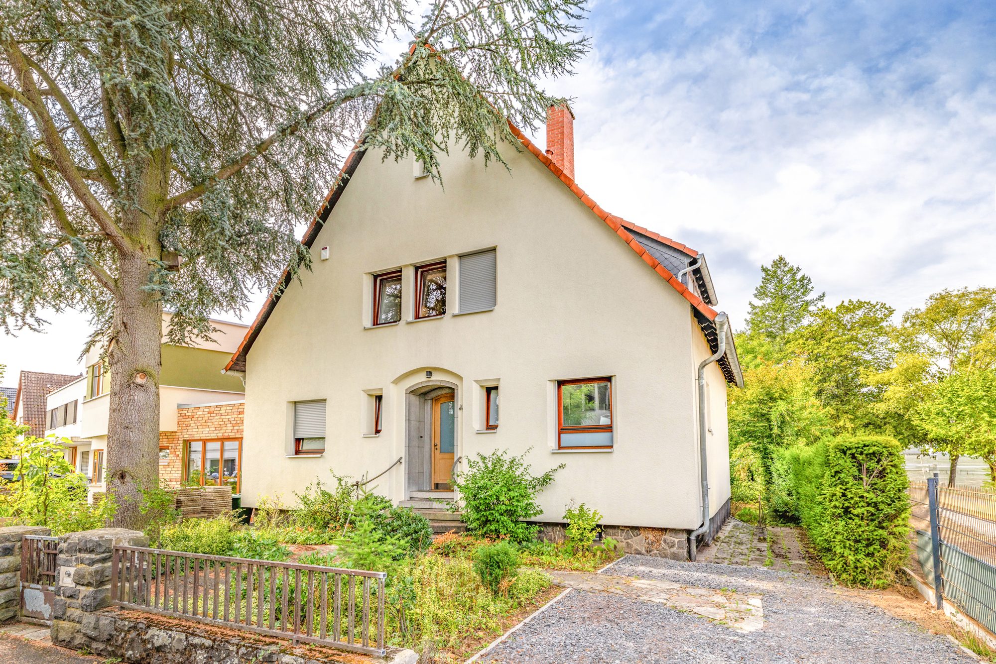 Immobilienangebot - Hanau - Alle - Hanau-Musikerviertel: Großzügiges, charmantes Einfamilienhaus mit tollem Garten in begehrter Lage