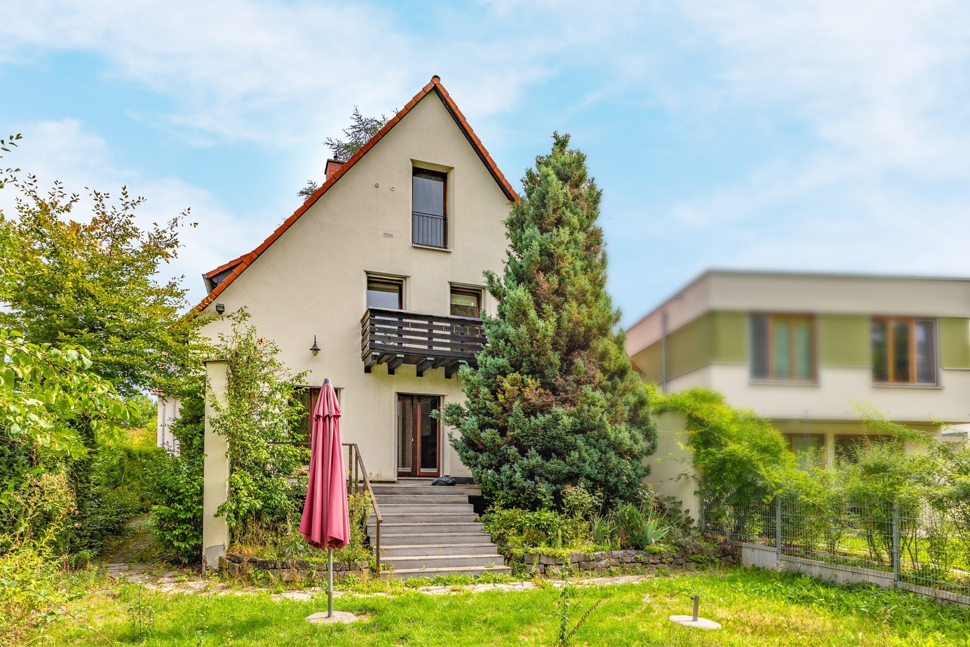 Immobilienangebot - Hanau - Alle - Hanau-Musikerviertel: Großzügiges, charmantes Einfamilienhaus mit tollem Garten in begehrter Lage