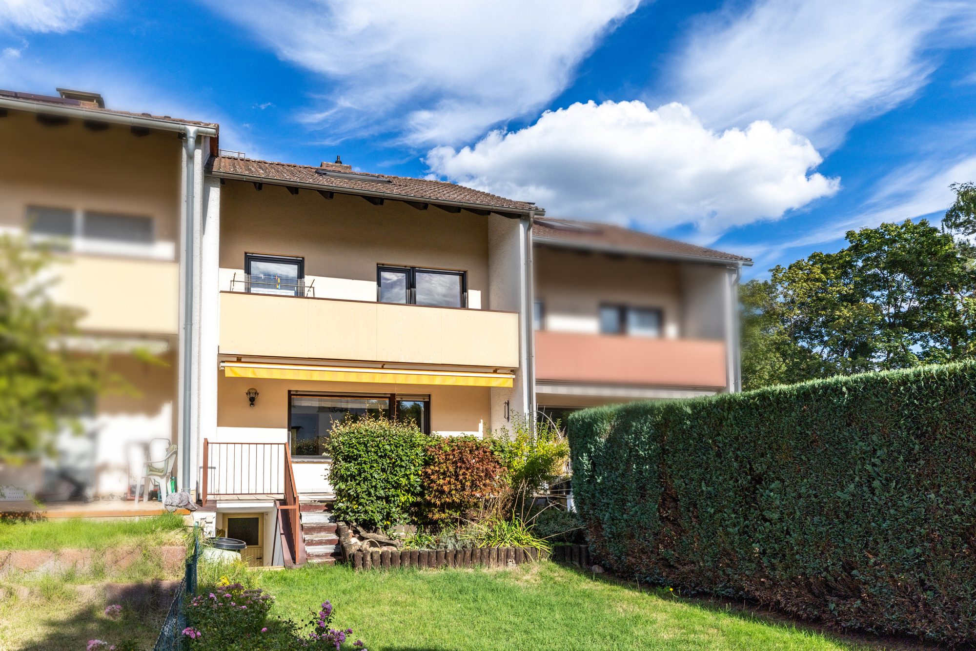 Immobilienangebot - Hanau / Großauheim - Alle - Hanau-Großauheim: Modernisierungsbedürftiges Reihenmittelhaus mit schönem Garten in ruhiger Wohnlage