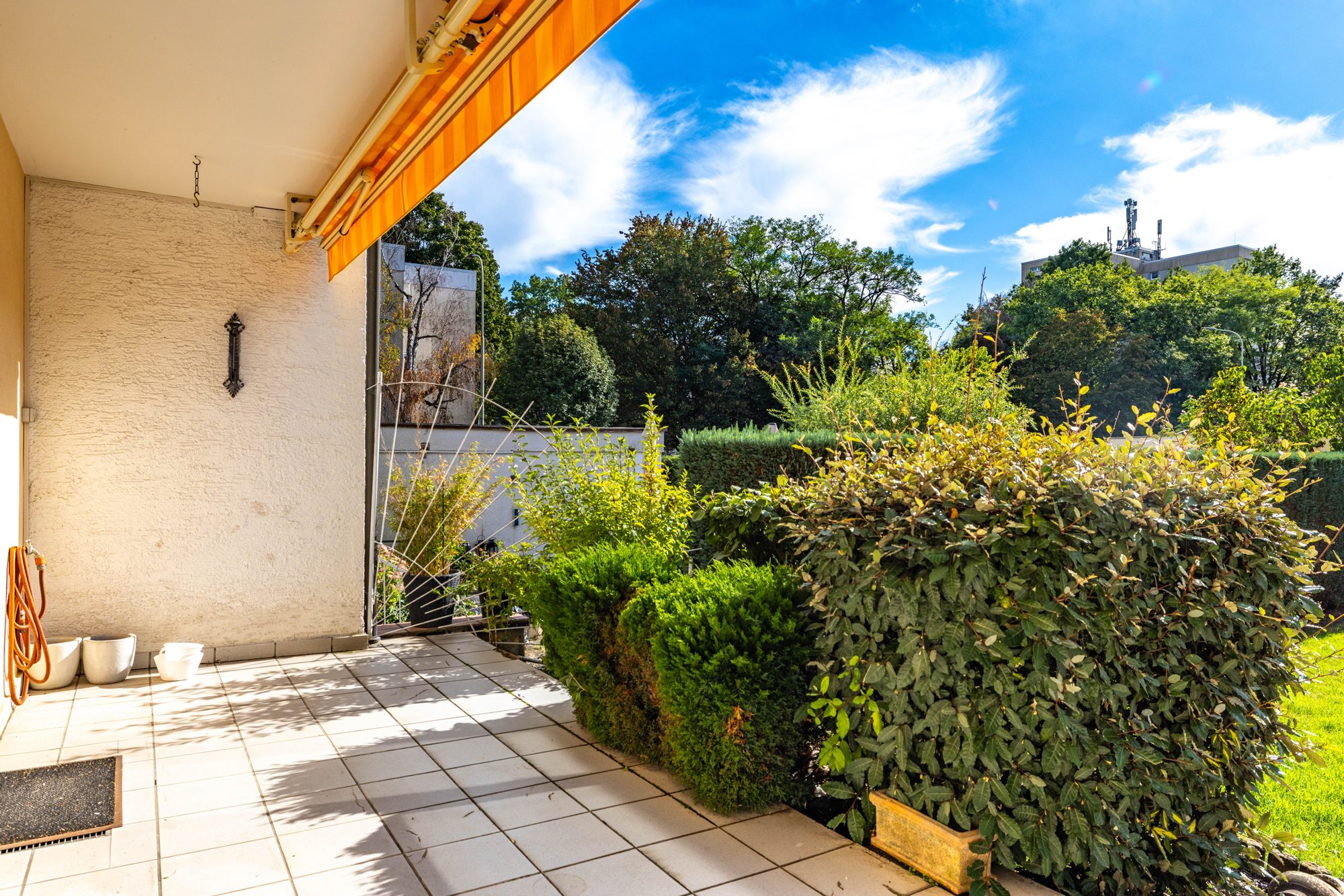 Immobilienangebot - Hanau / Großauheim - Alle - Hanau-Großauheim: Modernisierungsbedürftiges Reihenmittelhaus mit schönem Garten in ruhiger Wohnlage