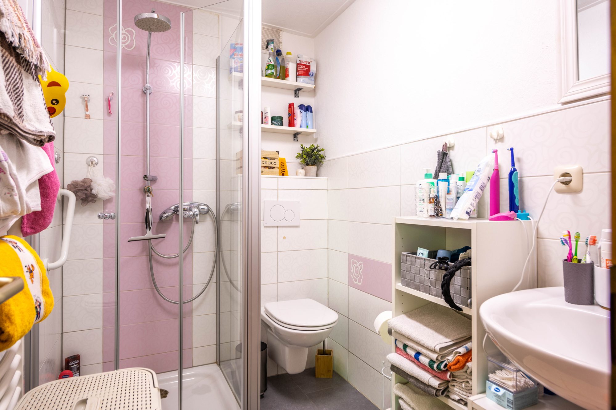 Immobilienangebot - Maintal - Alle - Maintal-Dörnigheim: Gut geschnittene 4-Zimmer-Wohnung mit Süd-Balkon in ruhiger Waldrandlage