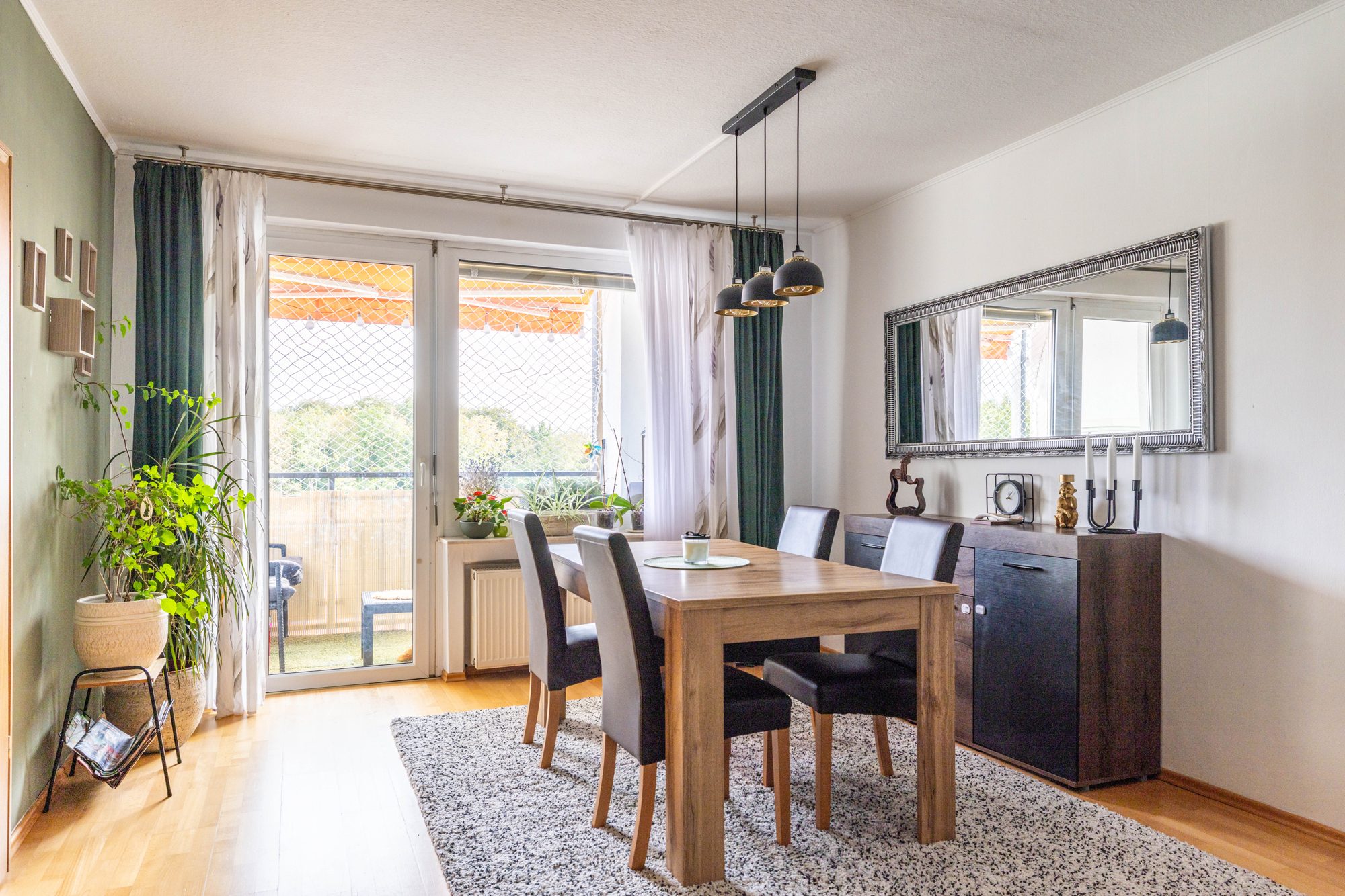 Immobilienangebot - Maintal - Alle - Maintal-Dörnigheim: Gut geschnittene 4-Zimmer-Wohnung mit Süd-Balkon in ruhiger Waldrandlage