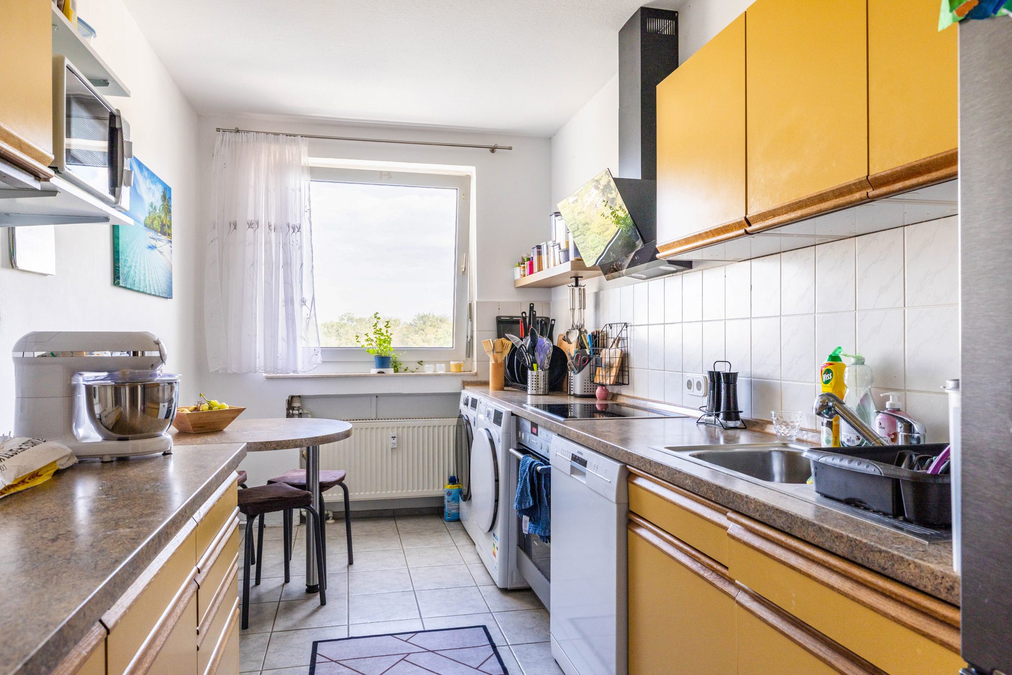 Immobilienangebot - Maintal - Alle - Maintal-Dörnigheim: Gut geschnittene 4-Zimmer-Wohnung mit Süd-Balkon in ruhiger Waldrandlage