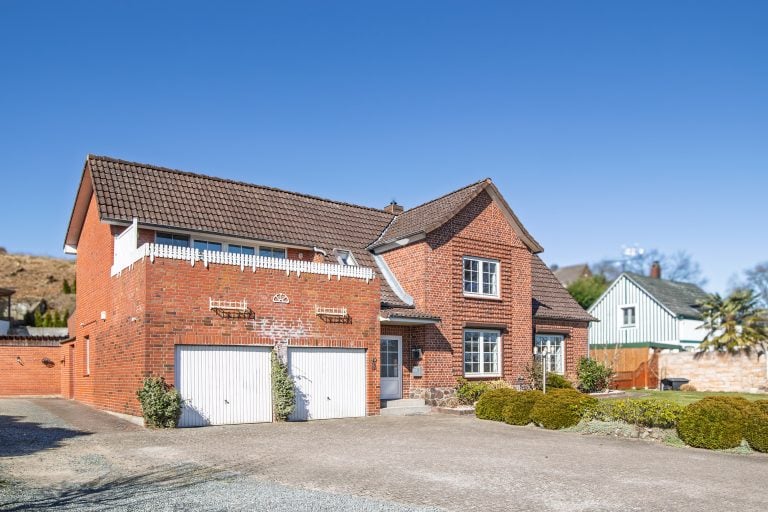 Immobilienangebot - Borgstedt - Alle - Doppelte Möglichkeiten: Wohnen für eine oder zwei Familien