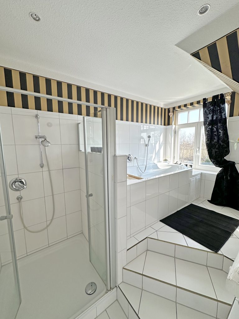 Immobilienangebot - Güby - Alle - 105 m²-Wohnung auf Reitanlage Hof Eckhorst – Ideal für Pferdeliebhaber und Internatsschüler