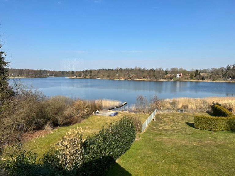 Immobilienangebot - Kosel - Alle - Große Panoramablick-Wohnung mit Seeblick zur Miete – möbliert und sofort bezugsfertig!