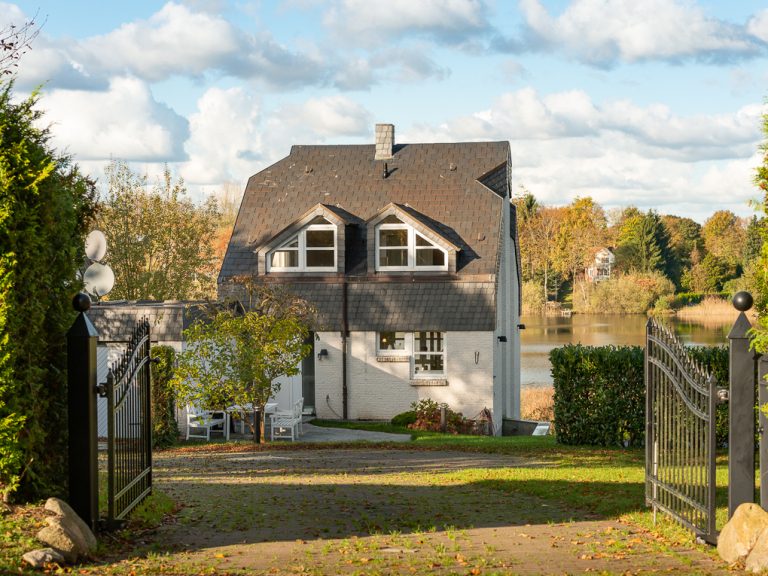 Immobilienangebot - Kosel - Alle - Große Panoramablick-Wohnung mit Seeblick zur Miete – möbliert und sofort bezugsfertig!