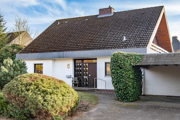 Immobilienangebot - Rendsburg - Alle - Einfamilienhaus mit Weitblick zur Eider sucht neue Eigentümer!
