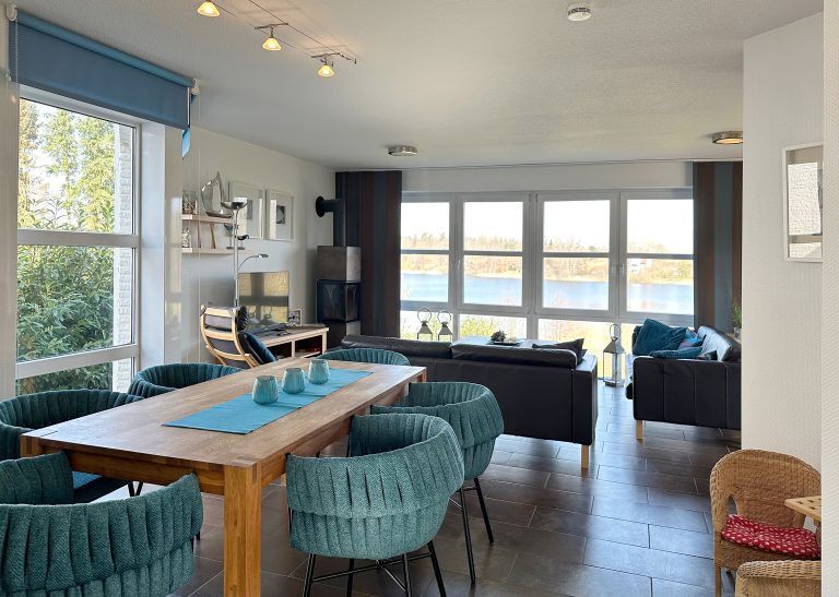 Immobilienangebot - Kosel - Alle - Große Panoramablick-Wohnung mit Seeblick zur Miete – möbliert und sofort bezugsfertig!
