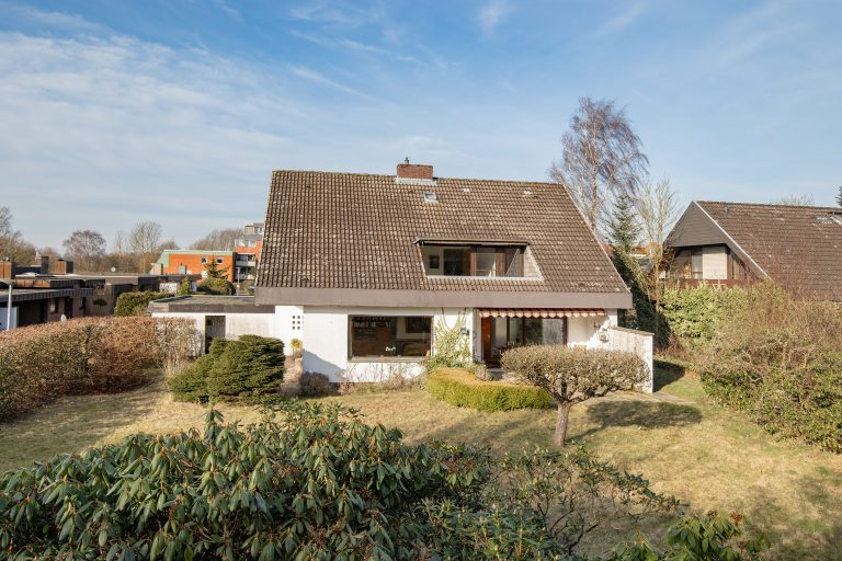 Immobilienangebot - Rendsburg - Alle - Einfamilienhaus mit Weitblick zur Eider sucht neue Eigentümer!