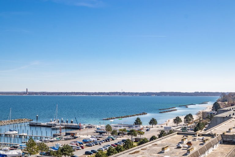 Immobilienangebot - Kiel - Alle - Wassersportler aufgepasst: Ihr Ankerplatz mit Ostseepanorama!