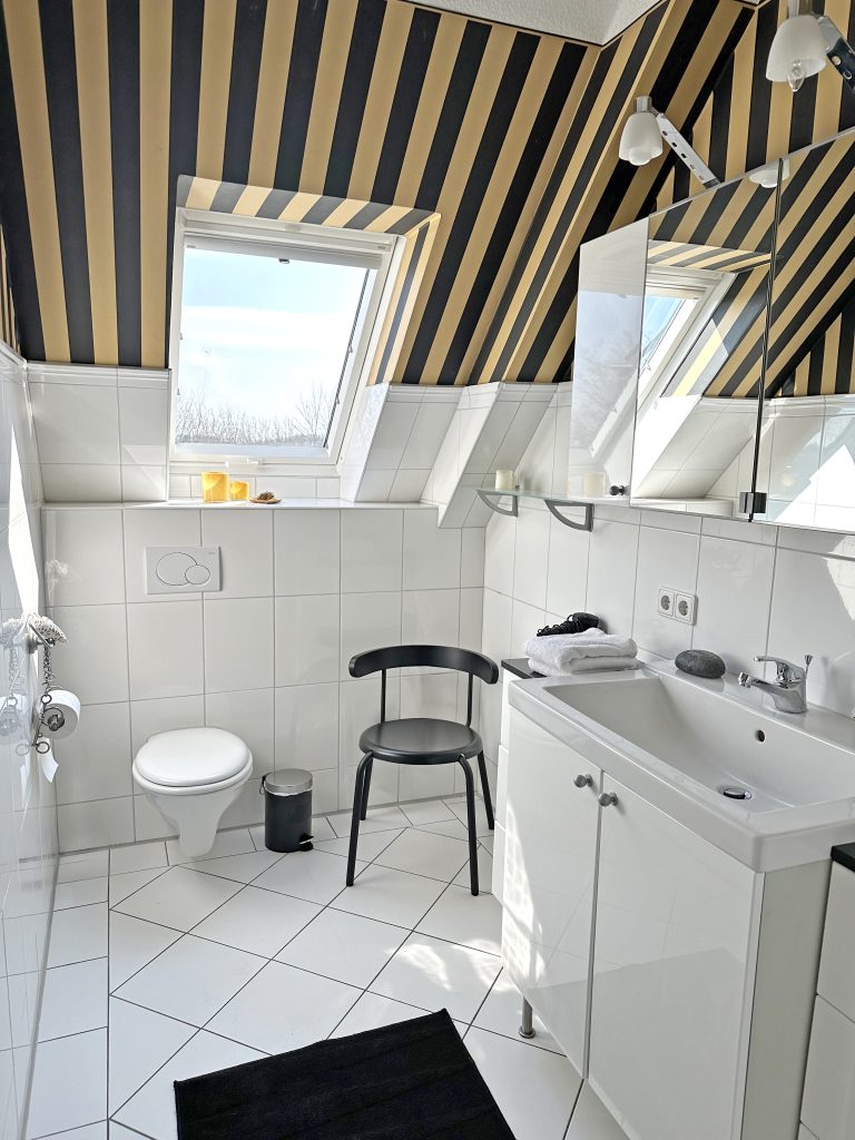 Immobilienangebot - Güby - Alle - 105 m²-Wohnung auf Reitanlage Hof Eckhorst – Ideal für Pferdeliebhaber und Internatsschüler
