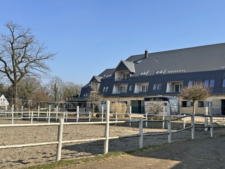 Immobilienangebot - Güby - Alle - 105 m²-Wohnung auf Reitanlage Hof Eckhorst – Ideal für Pferdeliebhaber und Internatsschüler
