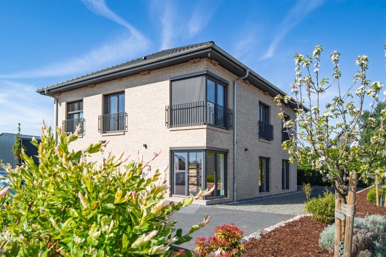 Immobilienangebot - Eckernförde - Alle - Zur Miete: Großzügiges und modernes Bürogebäude im Gewerbegebiet Grasholz in Eckernförde