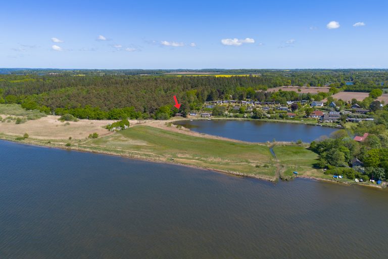 Immobilienangebot - Kosel - Alle - Kleines Haus, große Aussicht – Traumgrundstück an der Schlei!